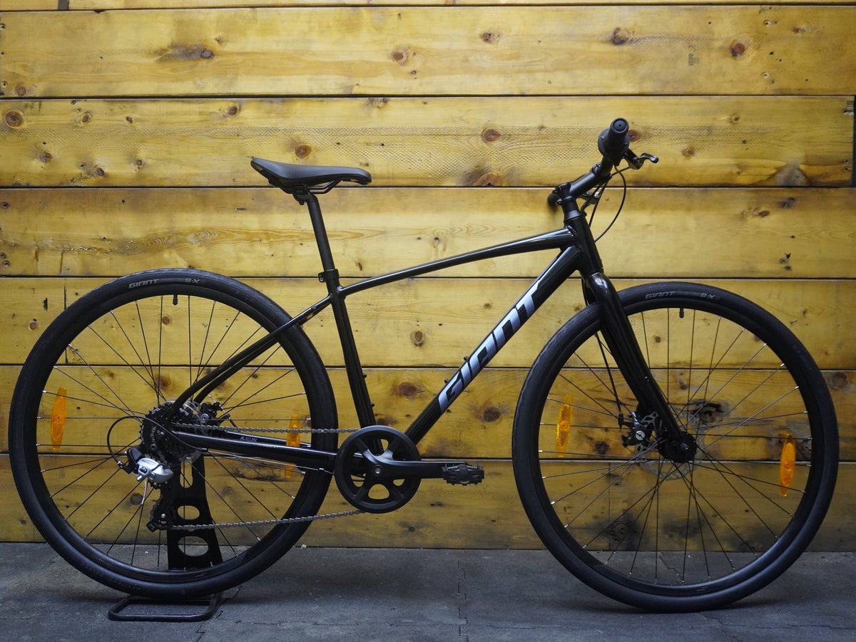 Giant Escape 4 Hybrid Bike