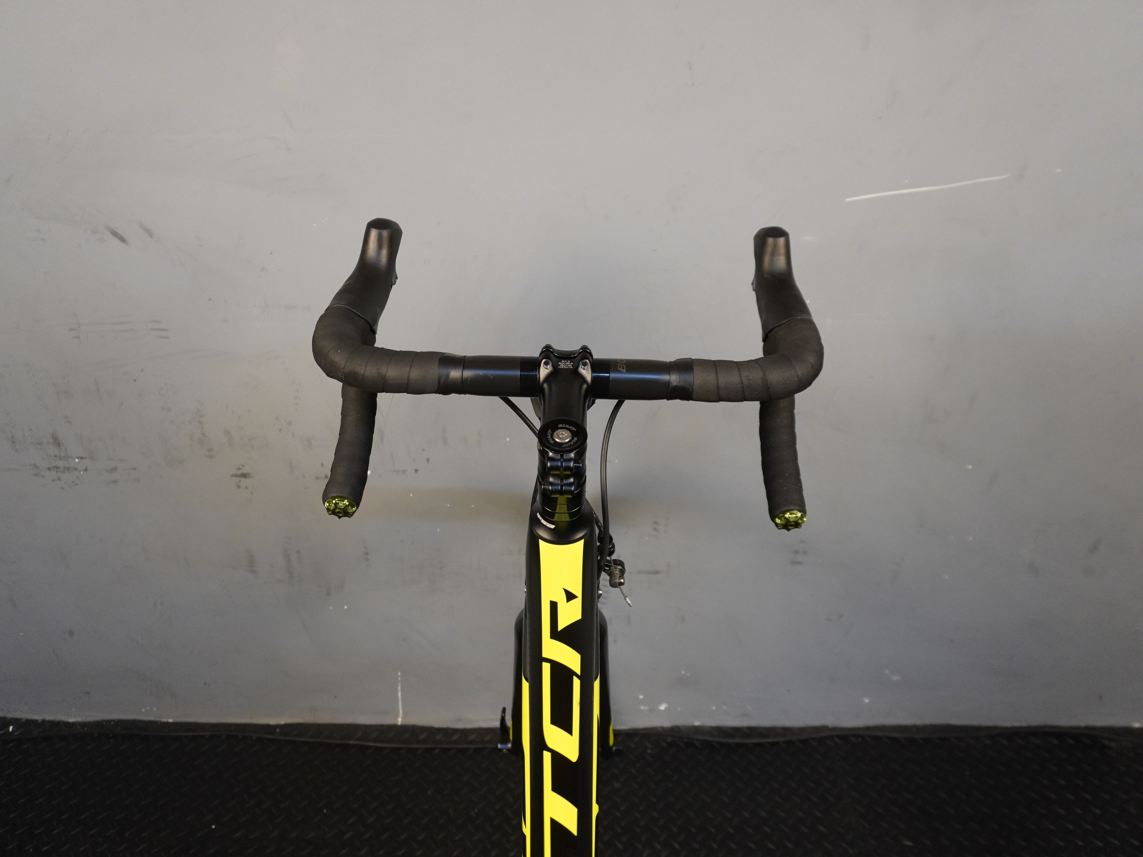 Giant TCR Advanced 2 Road Bike