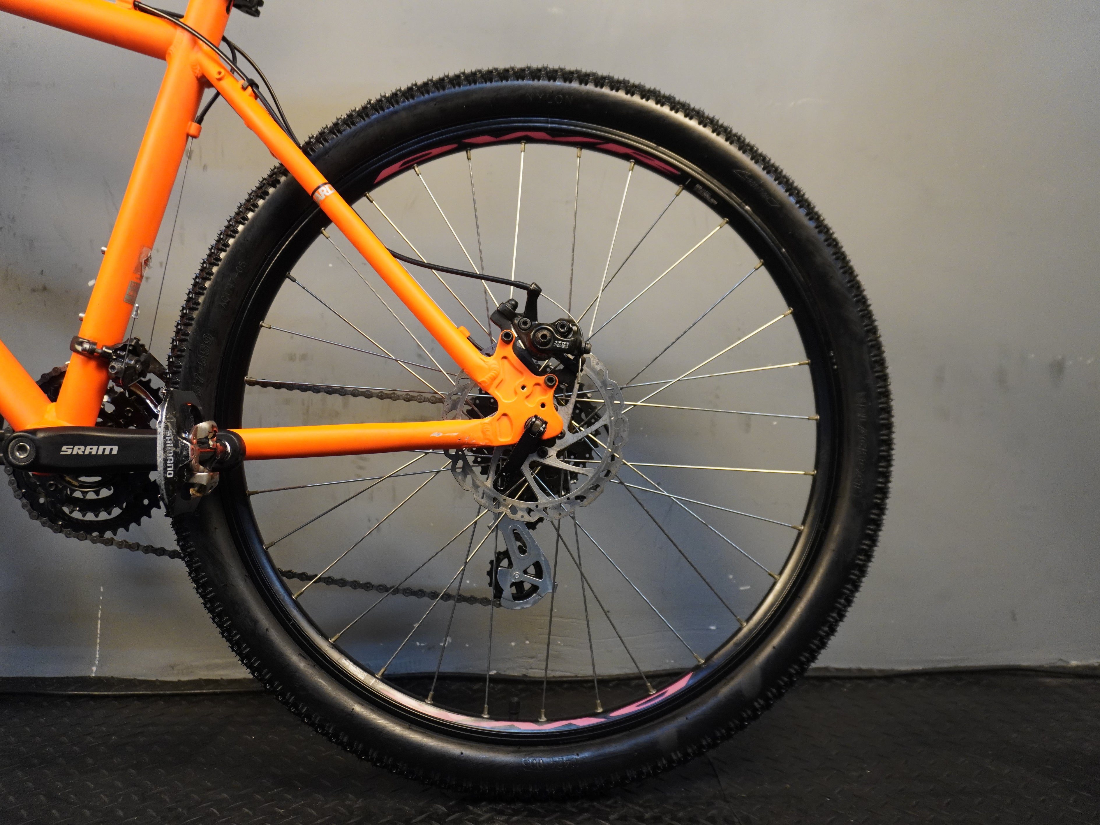 B'twin Rockrider ST-500 Mountain Bike