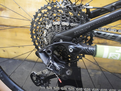 RENT Specialized Stumpjumper FSR Mountain Bike