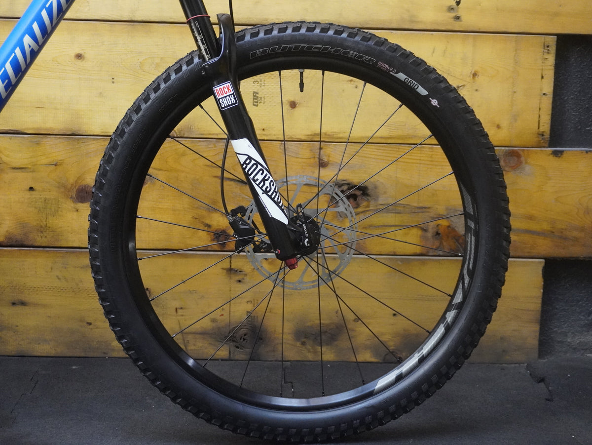 RENT Specialized Stumpjumper FSR Mountain Bike
