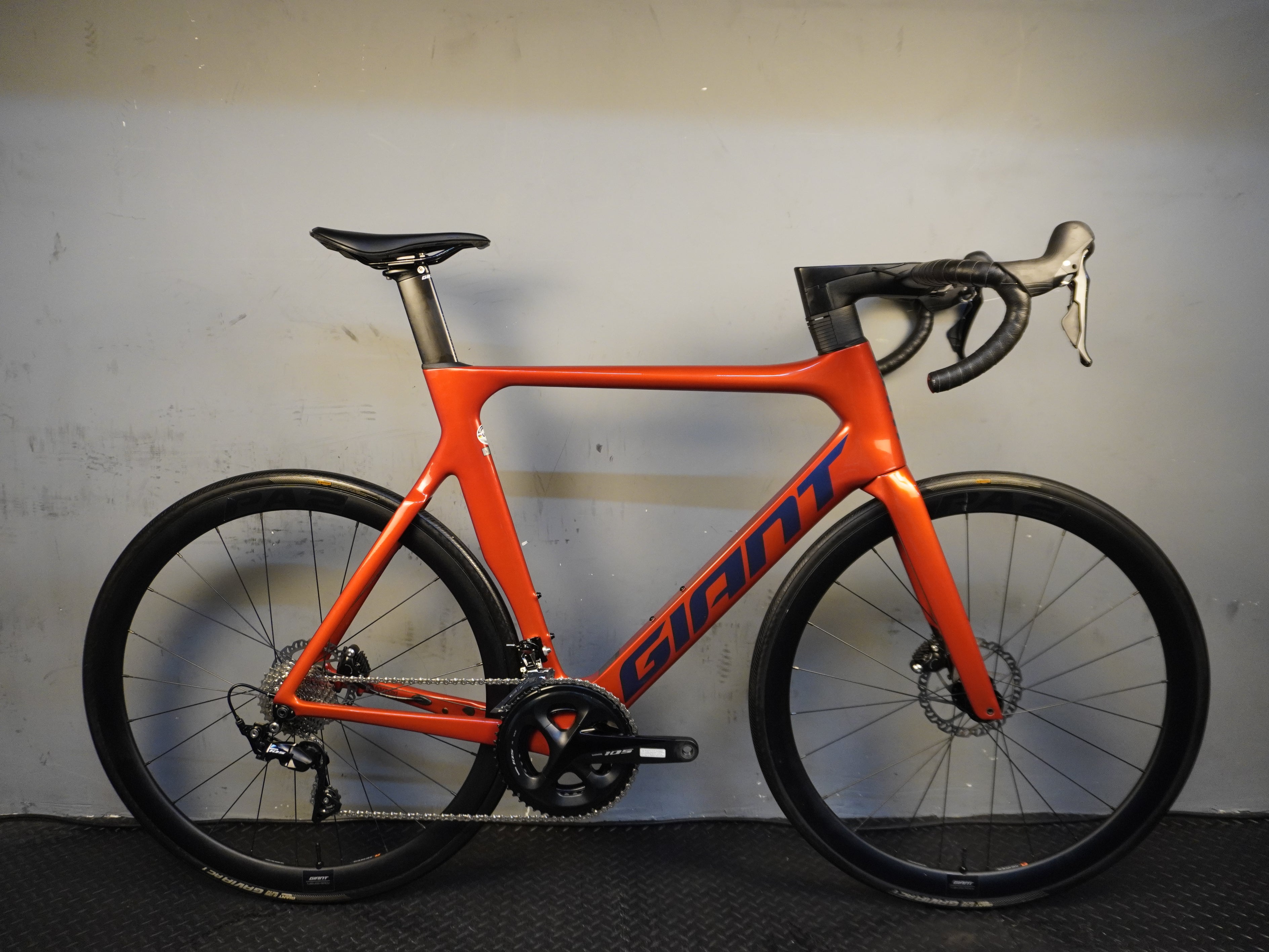 Giant Propel Advanced 2 Road Bike