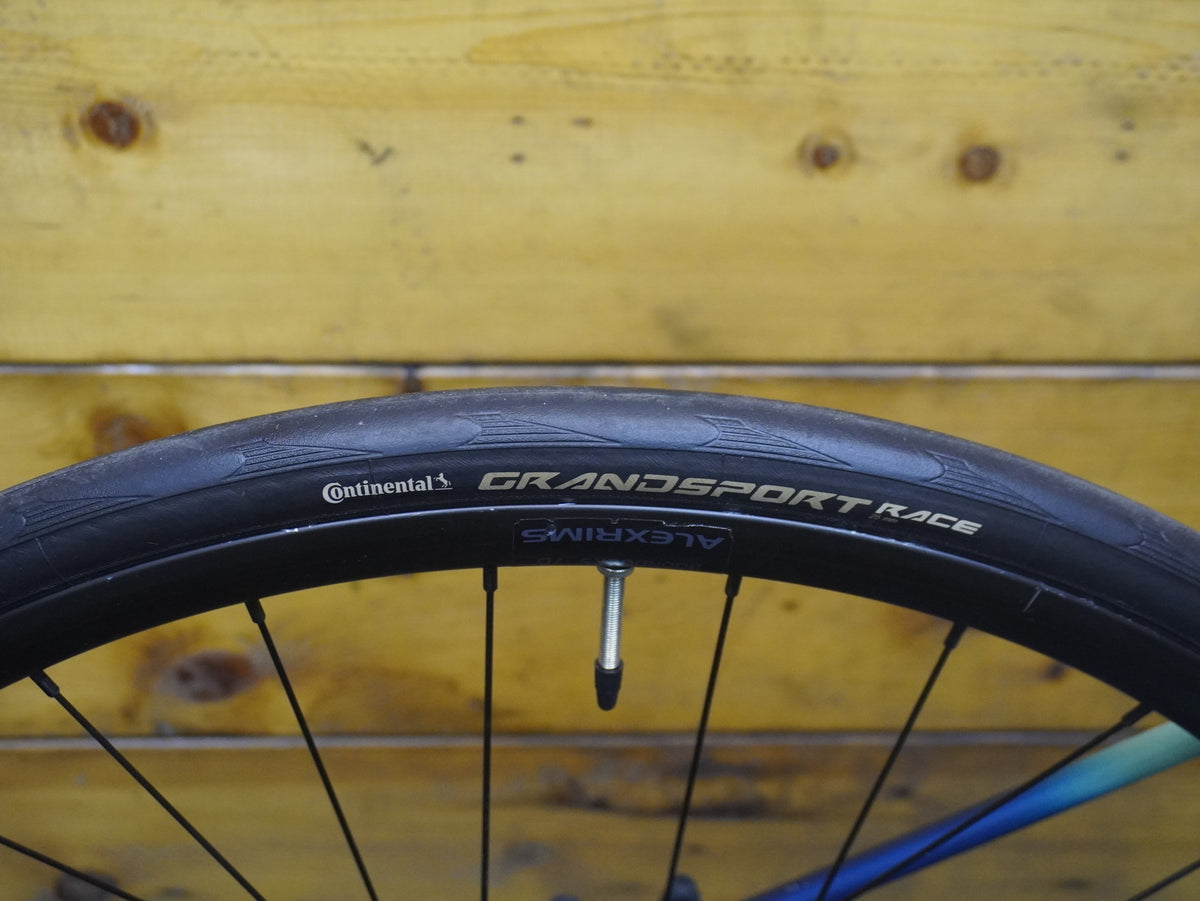 RENT Liv Avail AR 3 Road Bike