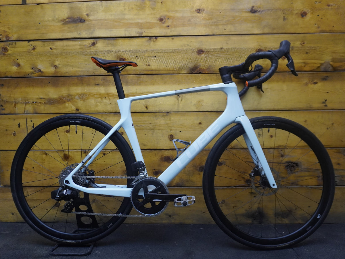 RENT Cube Agree Pro Road Bike