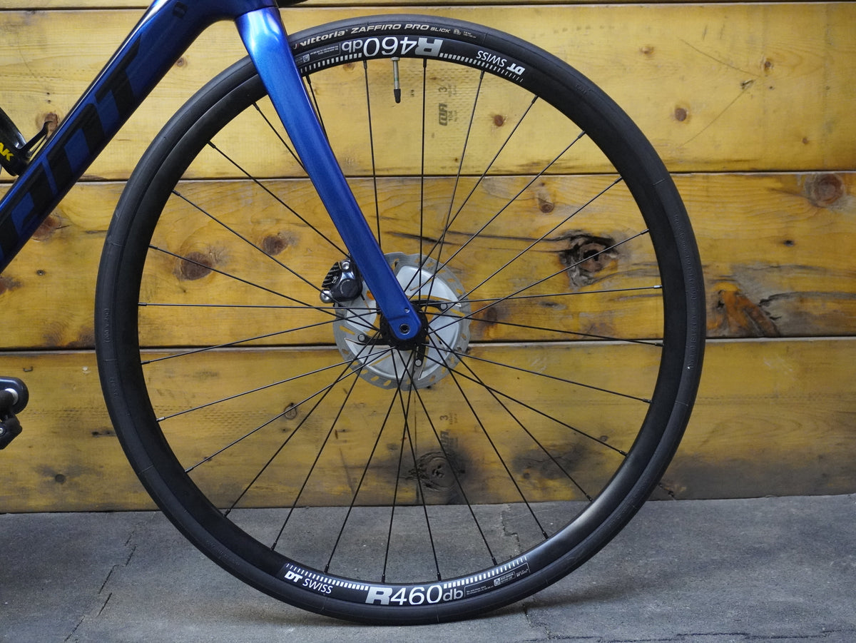 RENT Giant Defy Pro 1 Road Bike