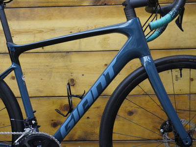 Giant Defy Advanced 2 Road Bike
