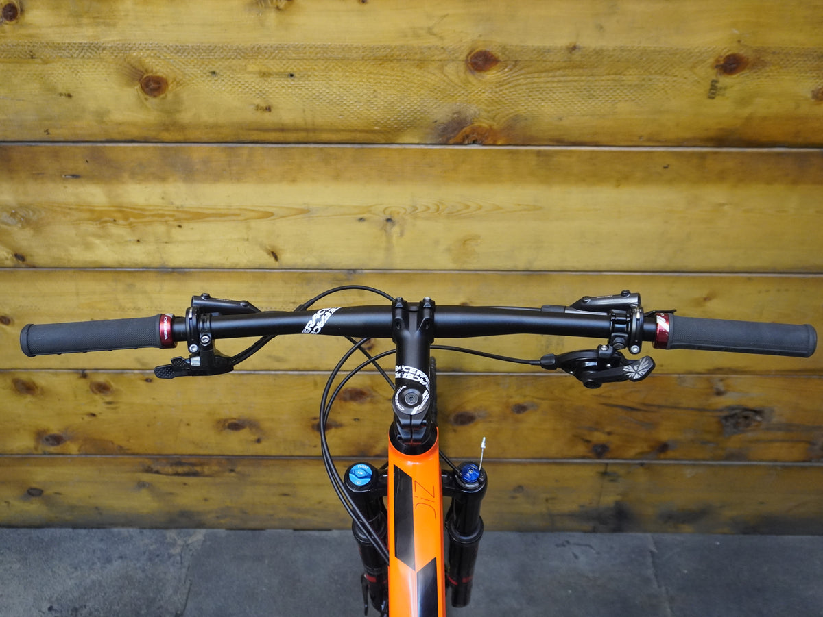 Orbea Oiz M30 Mountain Bike