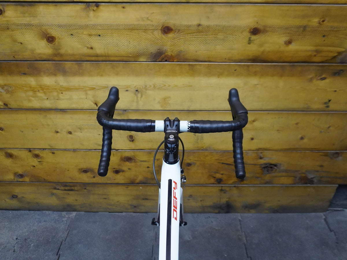 RENT Giant Defy Advanced Road Bike