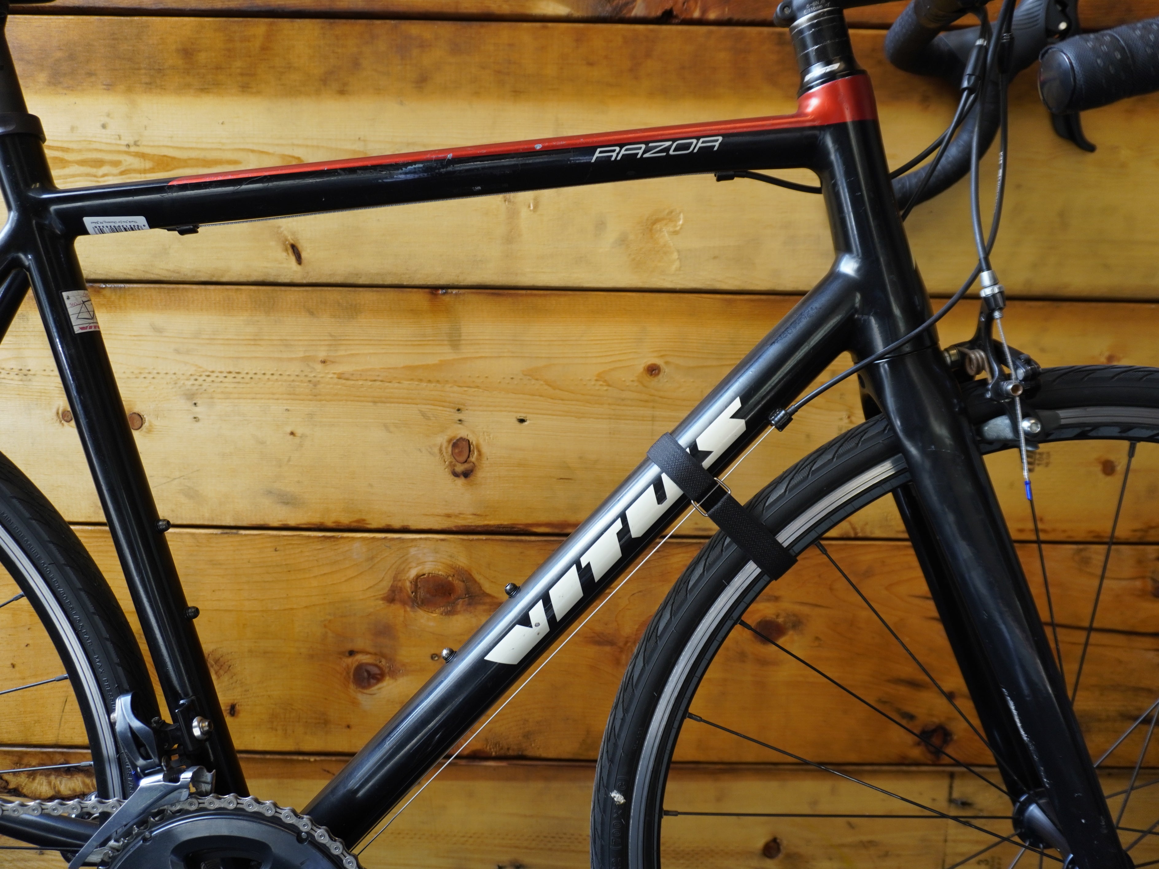 RENT Vitus Razor Road Bike