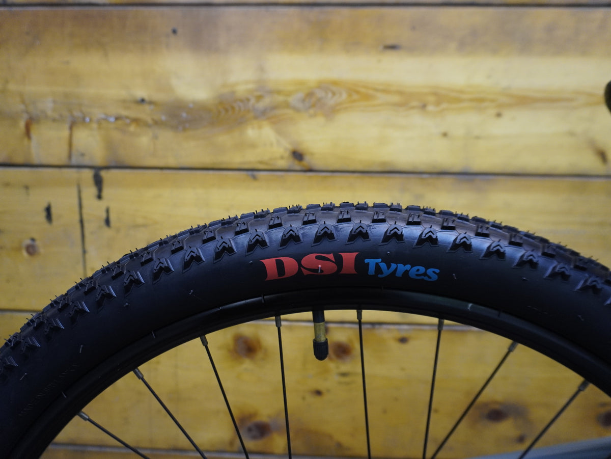 RENT Fuji Nevada 1.7 Mountain Bike