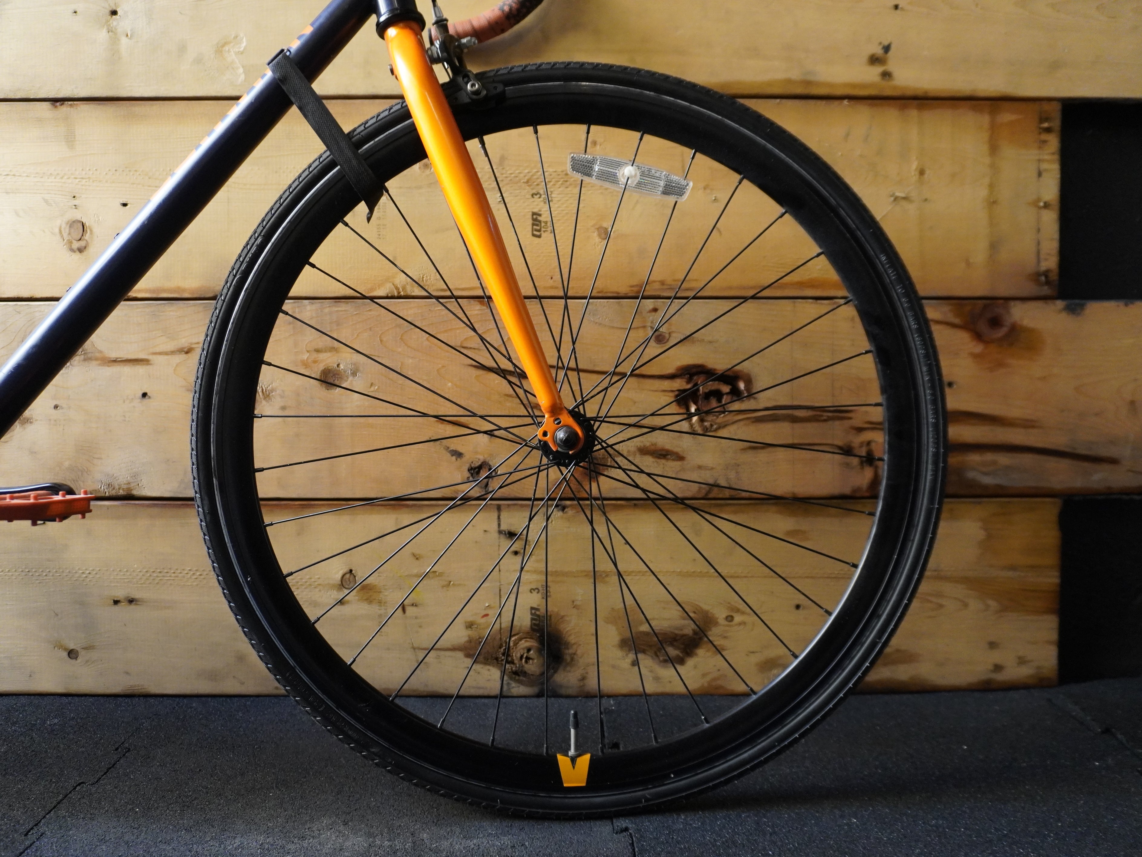 RENT Schwinn Regent Fixie Road Bike