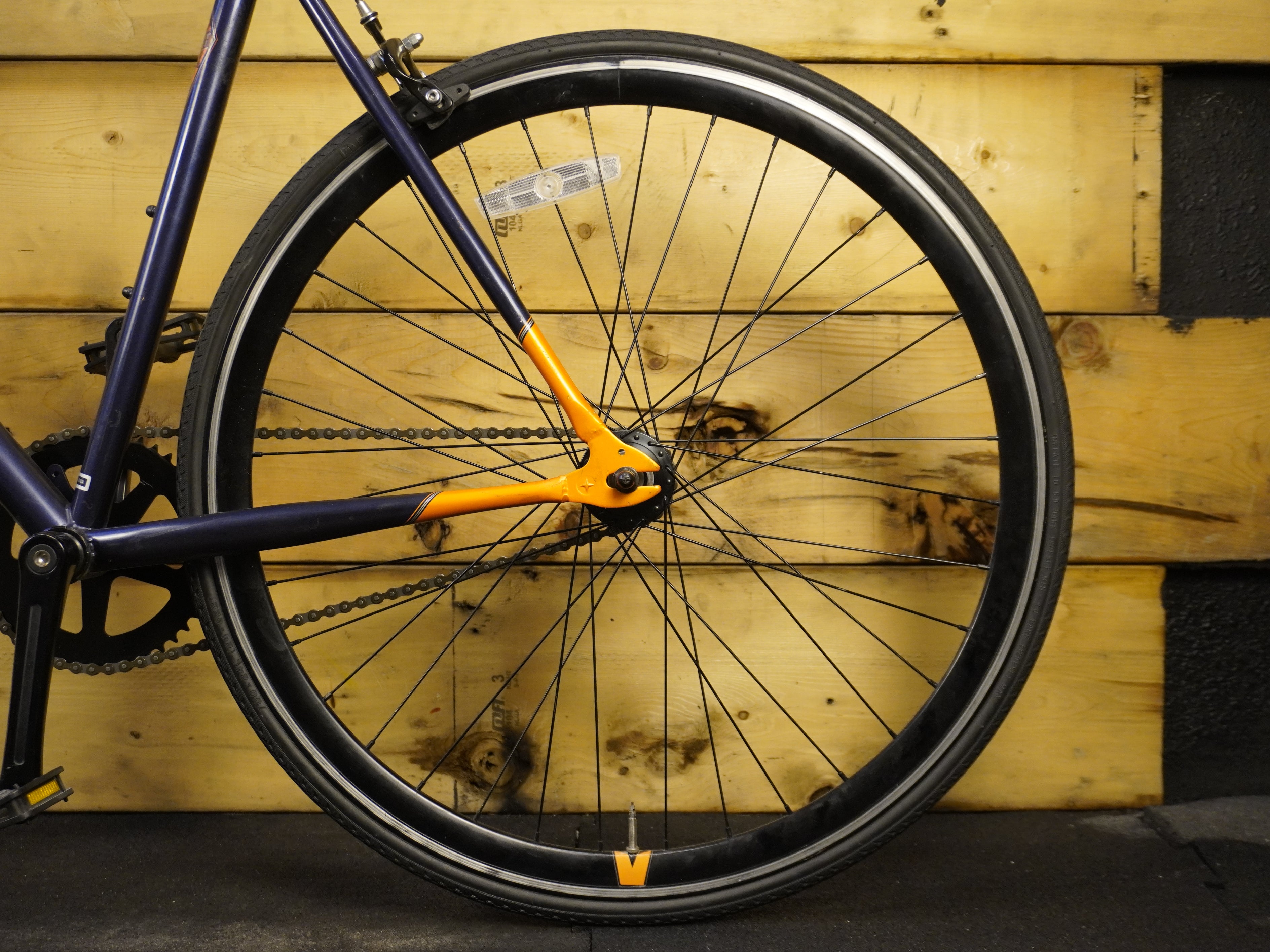 RENT Schwinn Regent Hybrid Bike