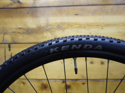 RENT Scott Sub Cross 30-Hybrid Bike
