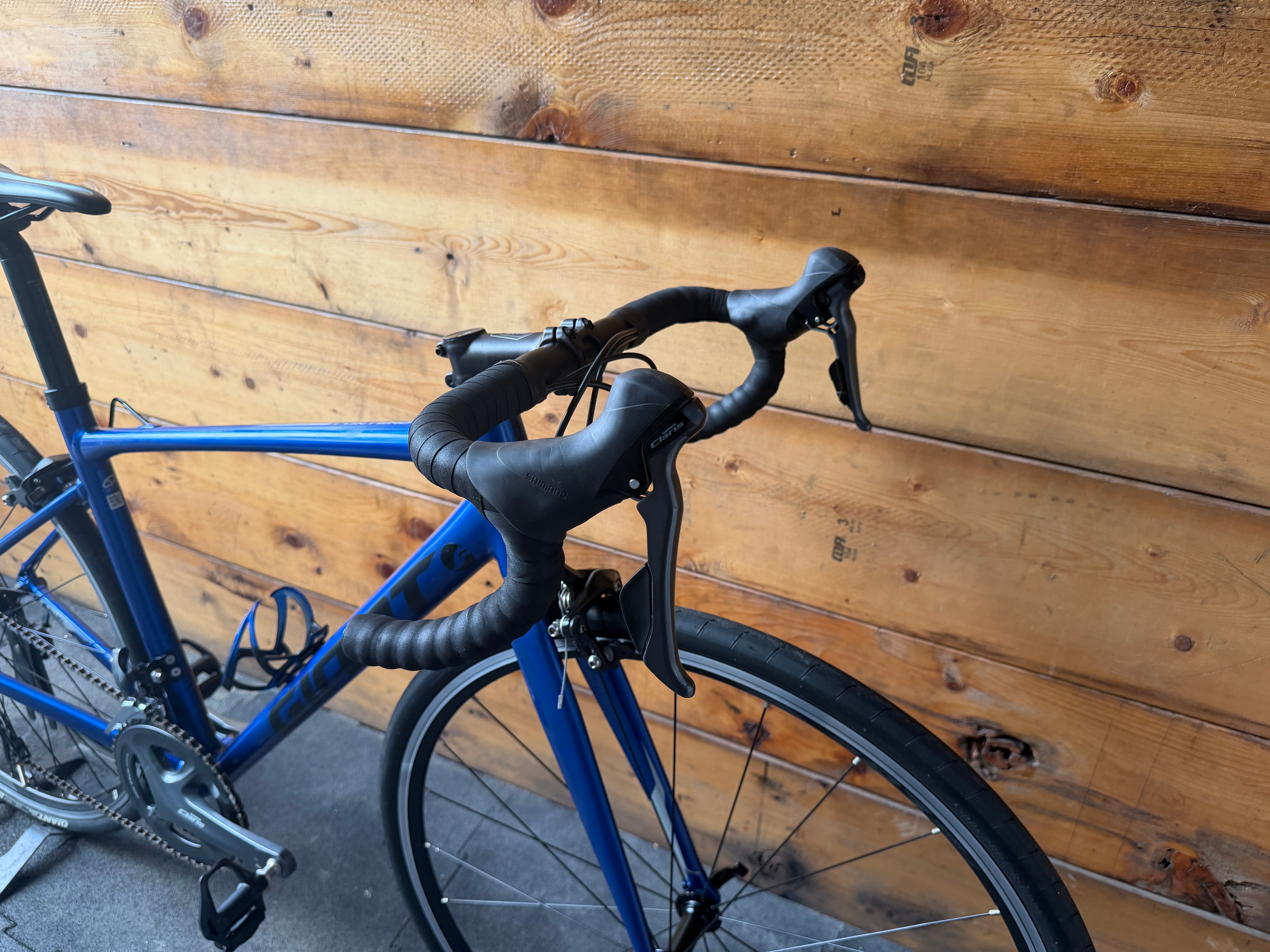 Giant Contend 3 Road Bike