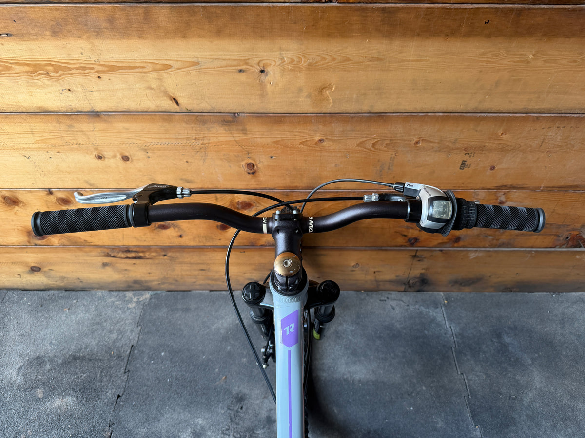 Titan Racing Kids Calypso 24 Kids Bike