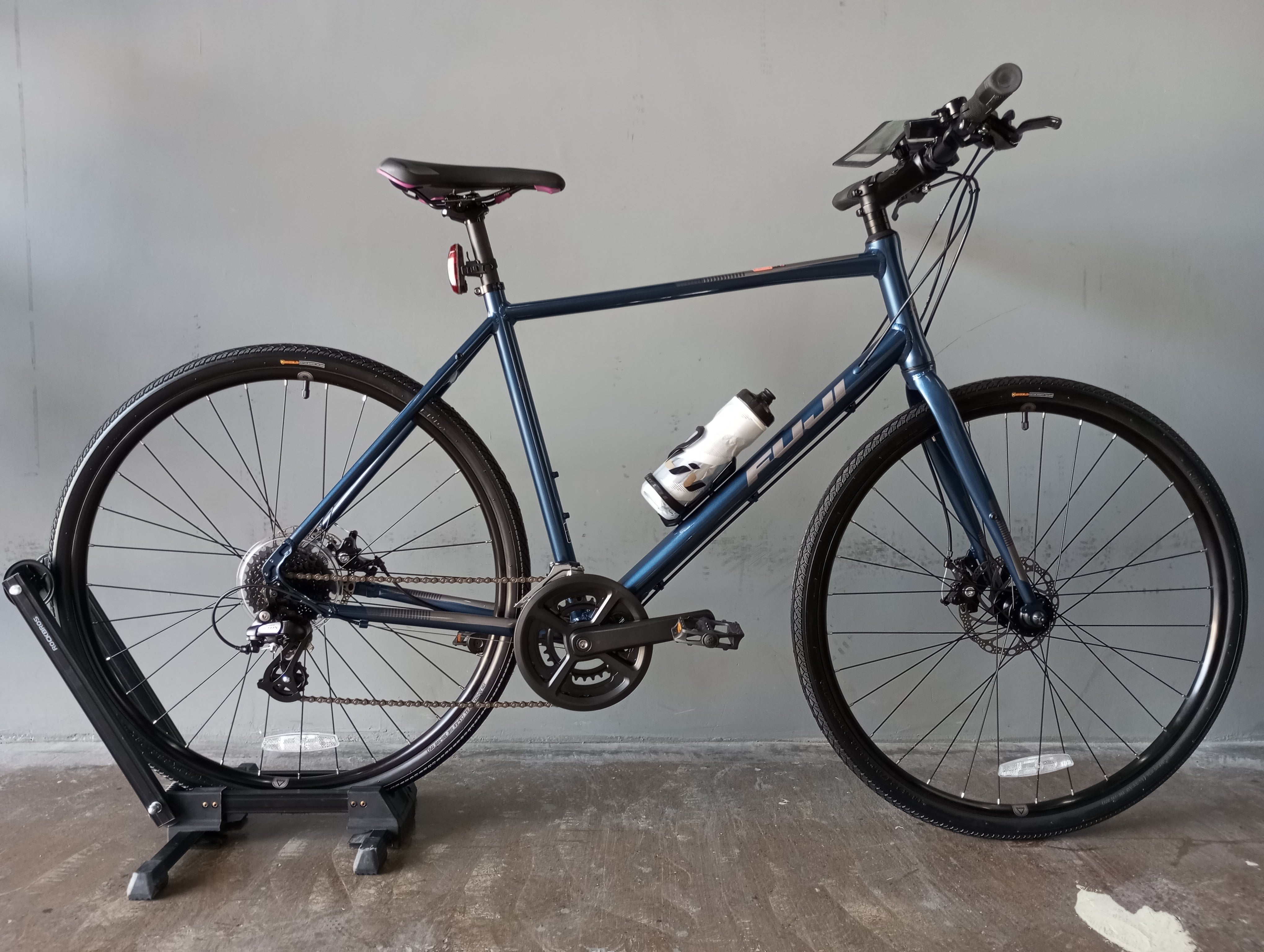 Fuji Absolute 1.9 Hybrid Bike