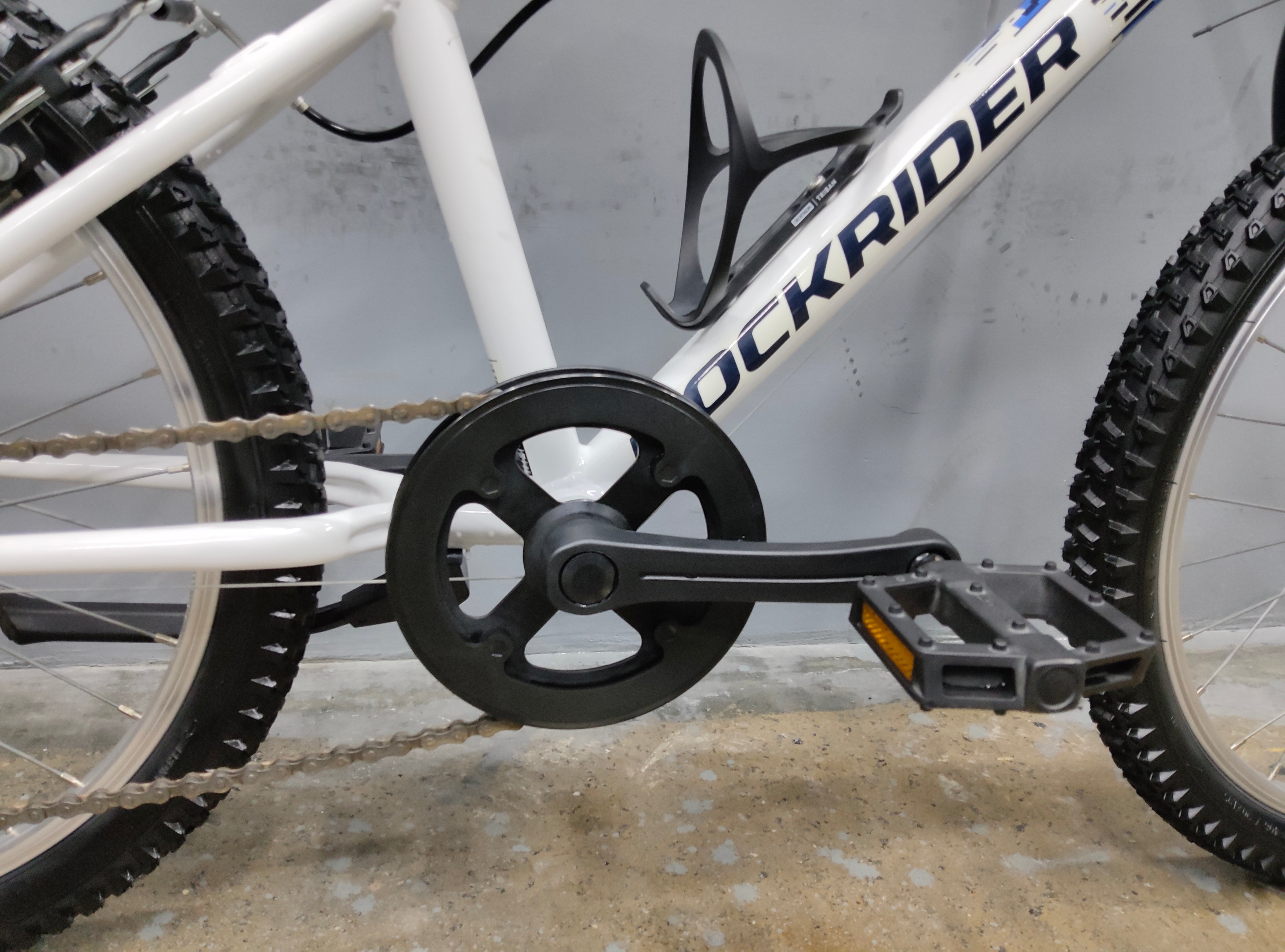B'twin Rockrider ST120 Kids Bike