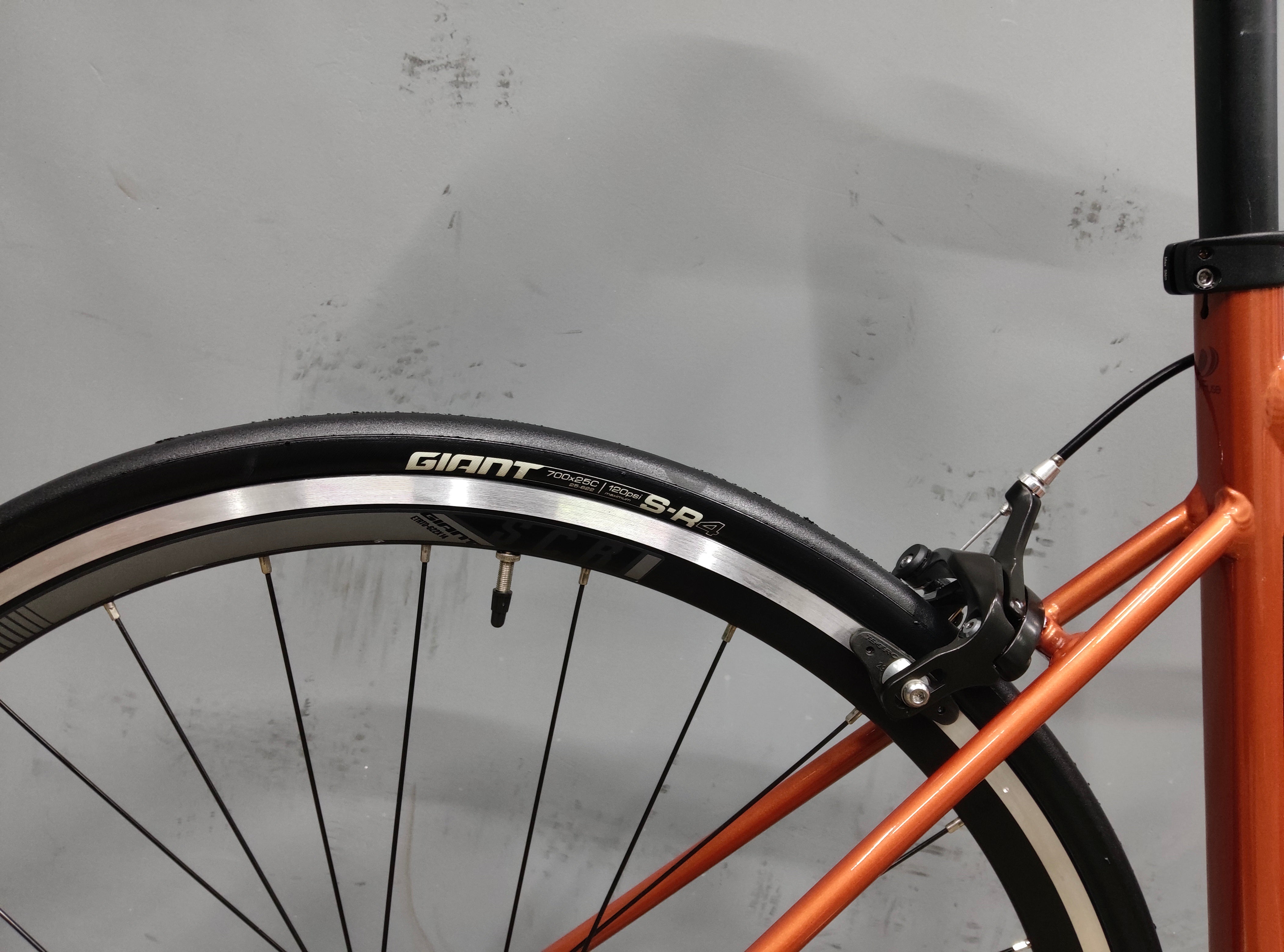 Giant SCR 2 Road Bike