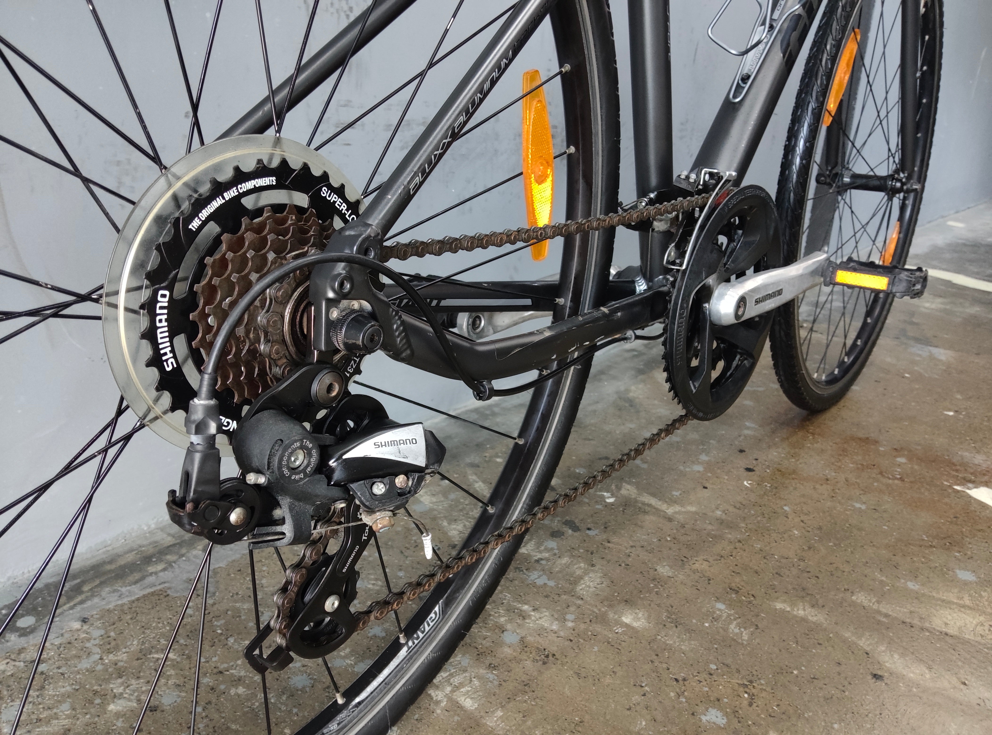 Giant Escape 3 Hybrid Bike