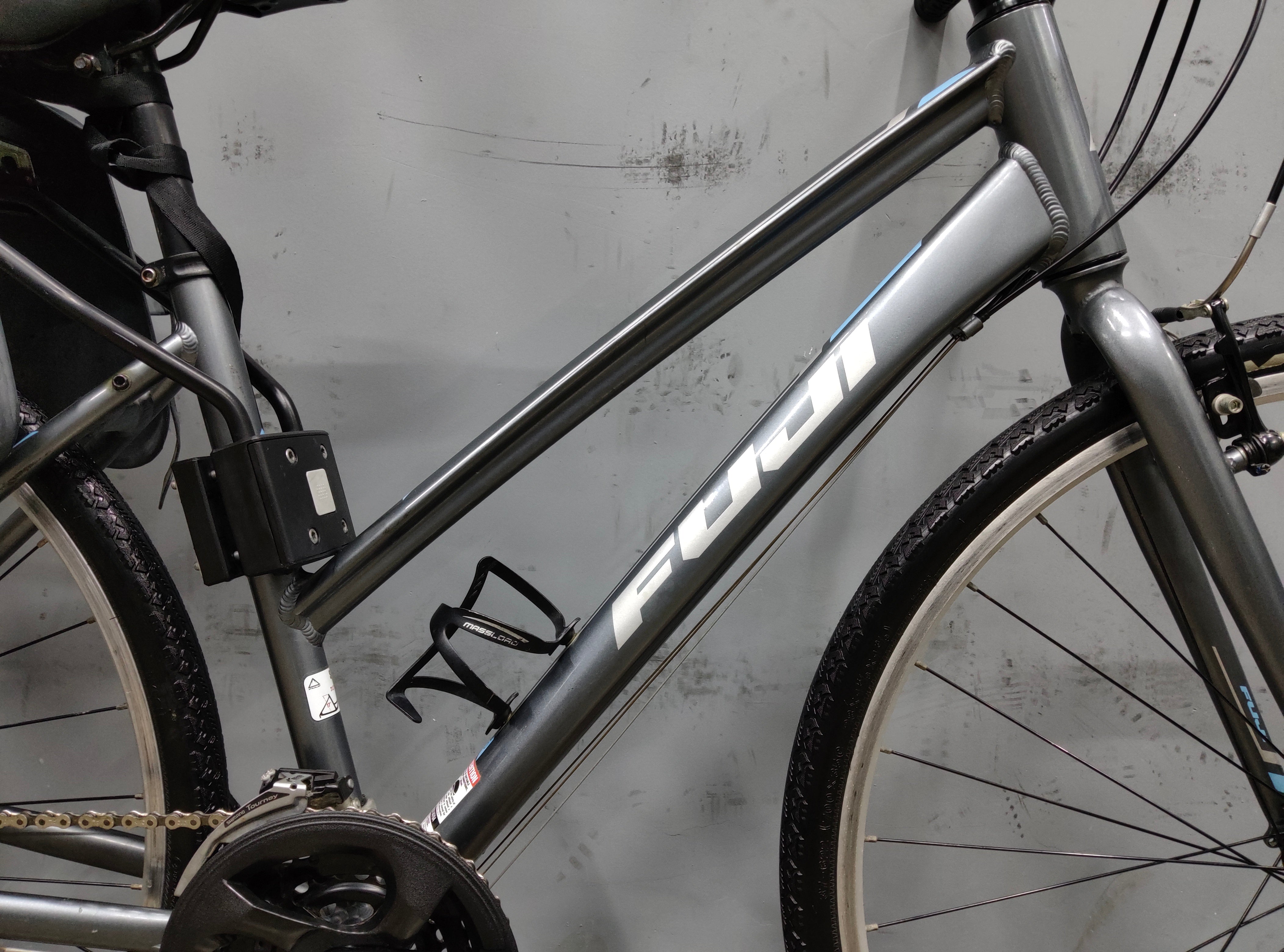 Fuji Absolute 2.3 Hybrid Bike