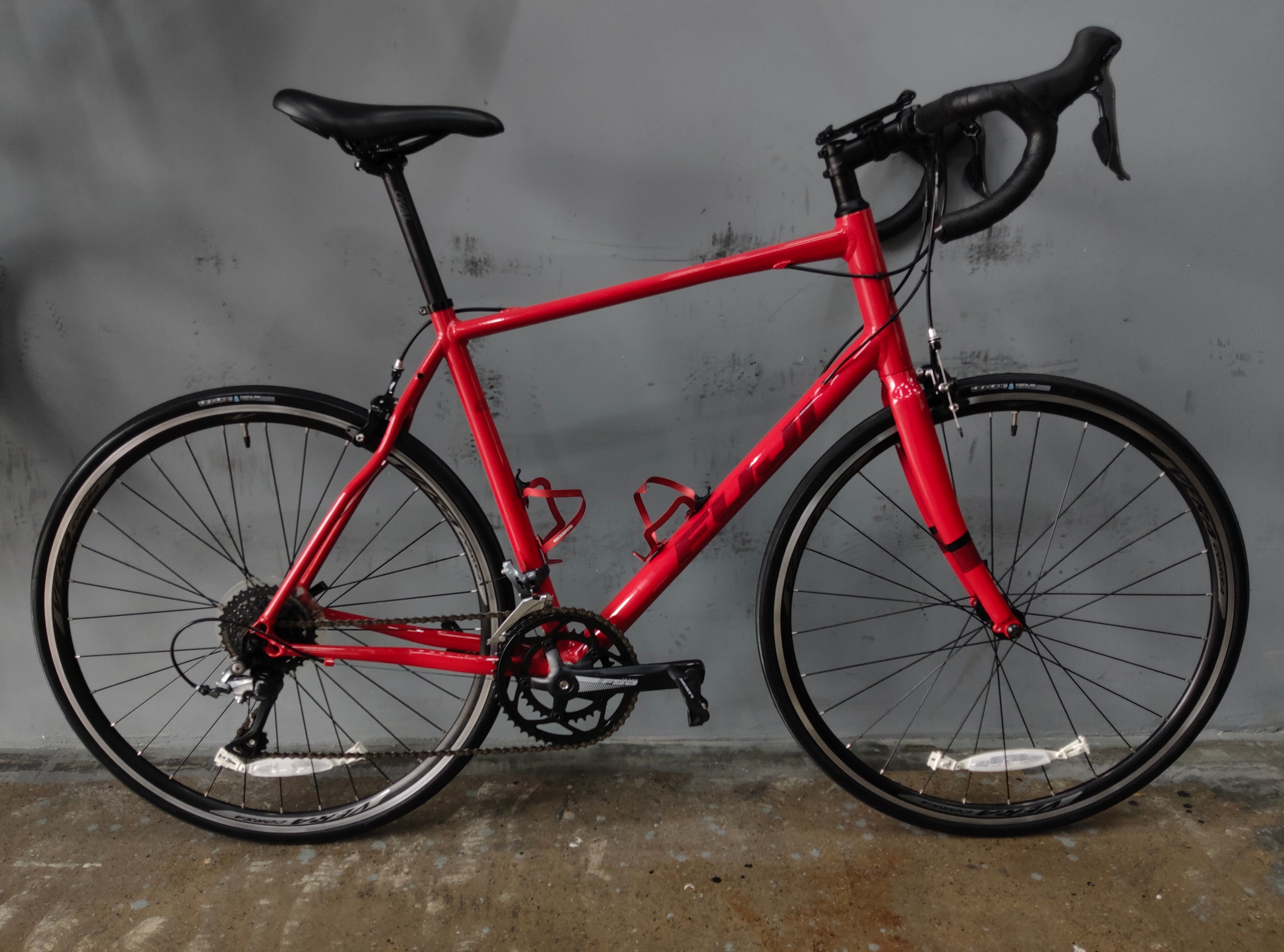 Fuji Sportif 2.3 Road Bike