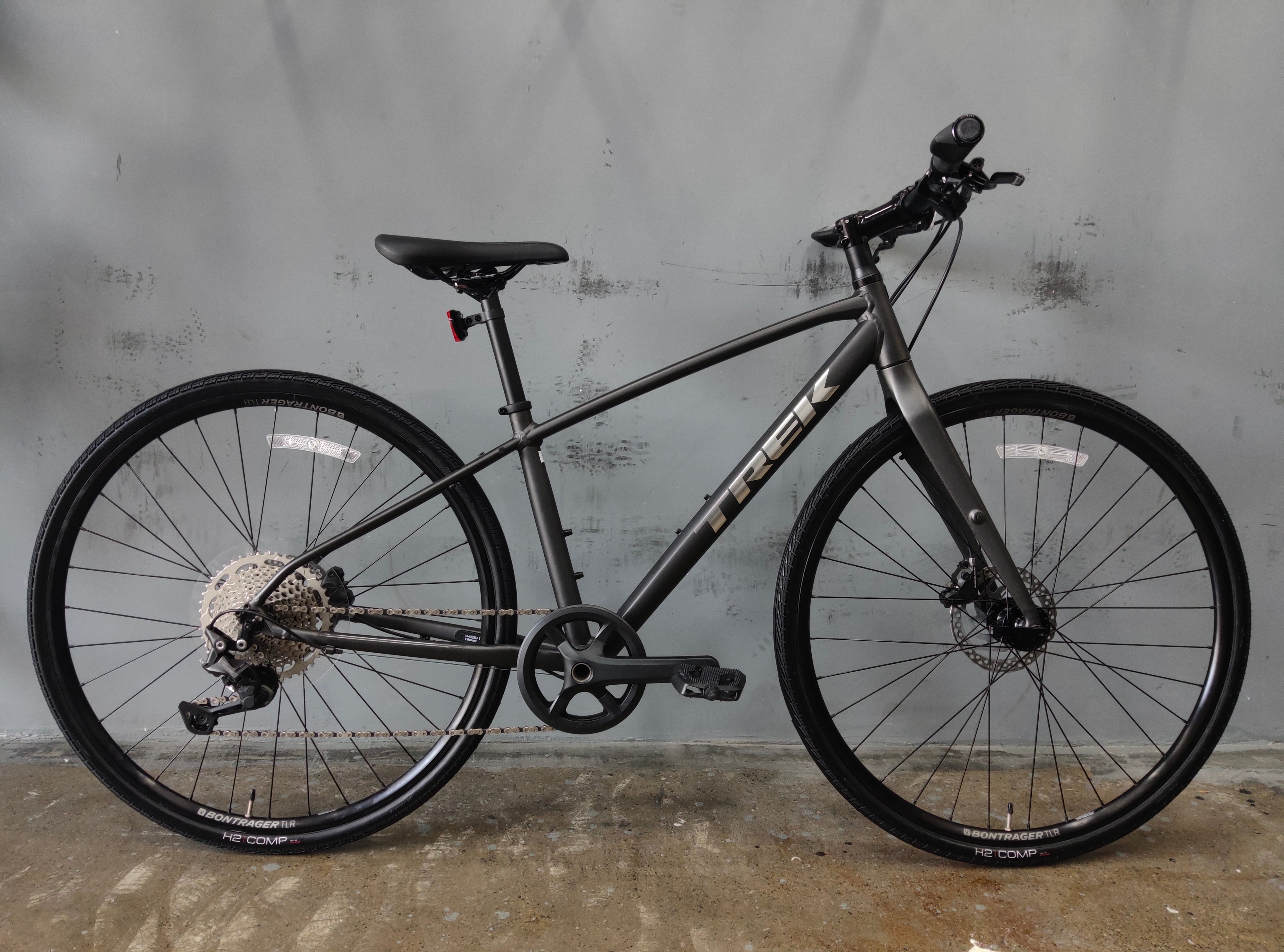 Trek FX3 Hybrid Bike