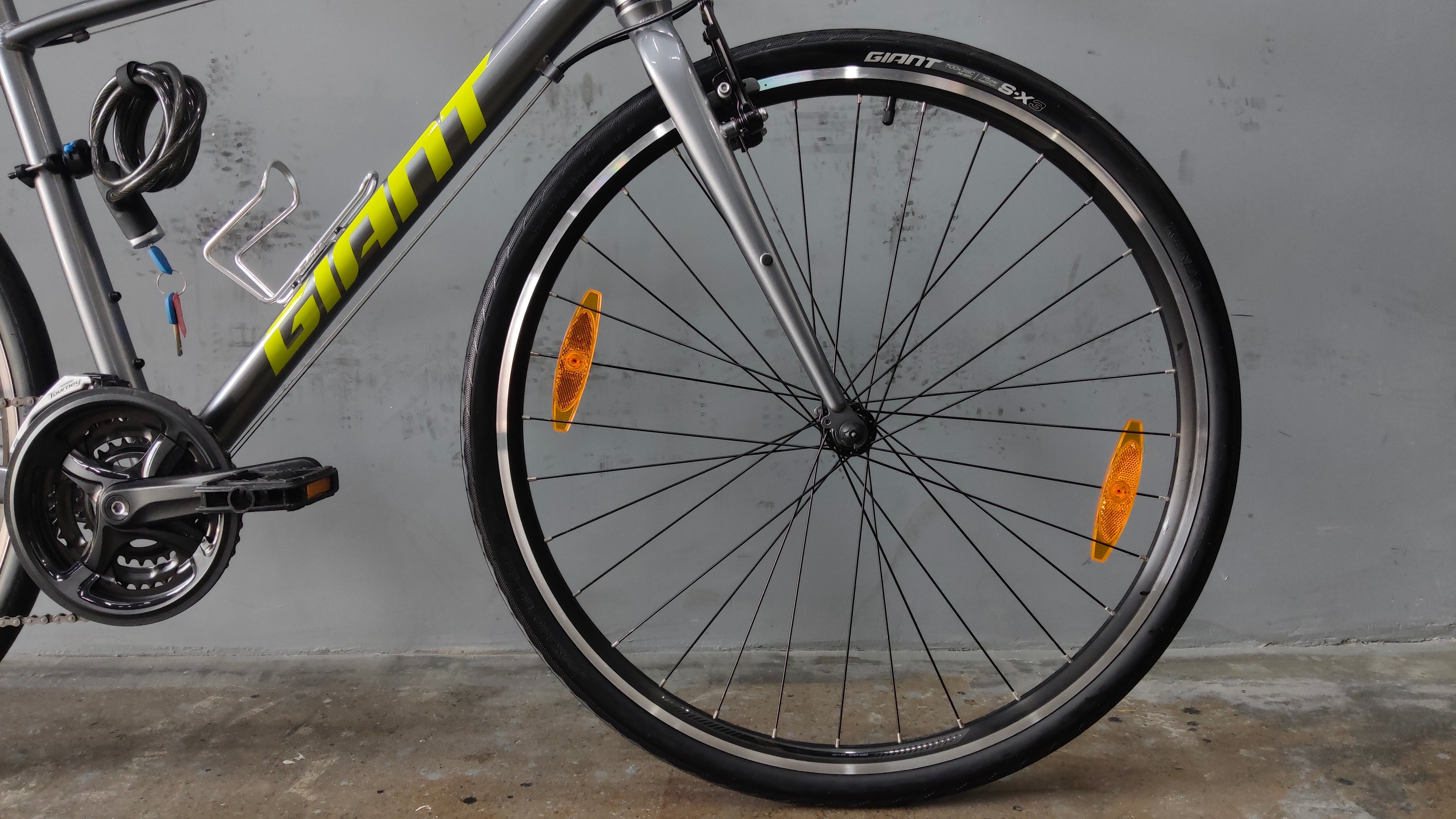 Giant Escape 3 Hybrid Bike
