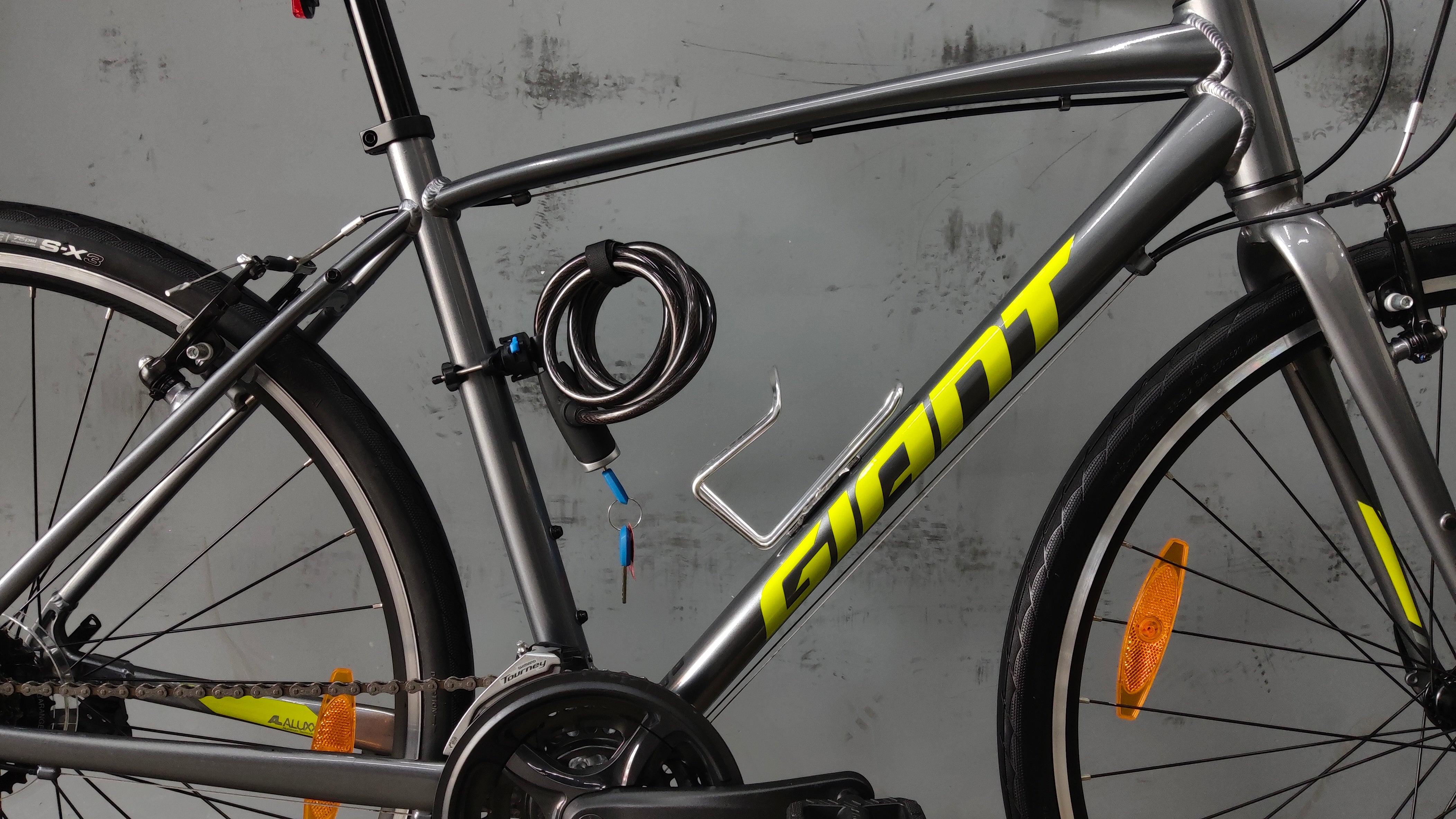 Giant Escape 3 Hybrid Bike