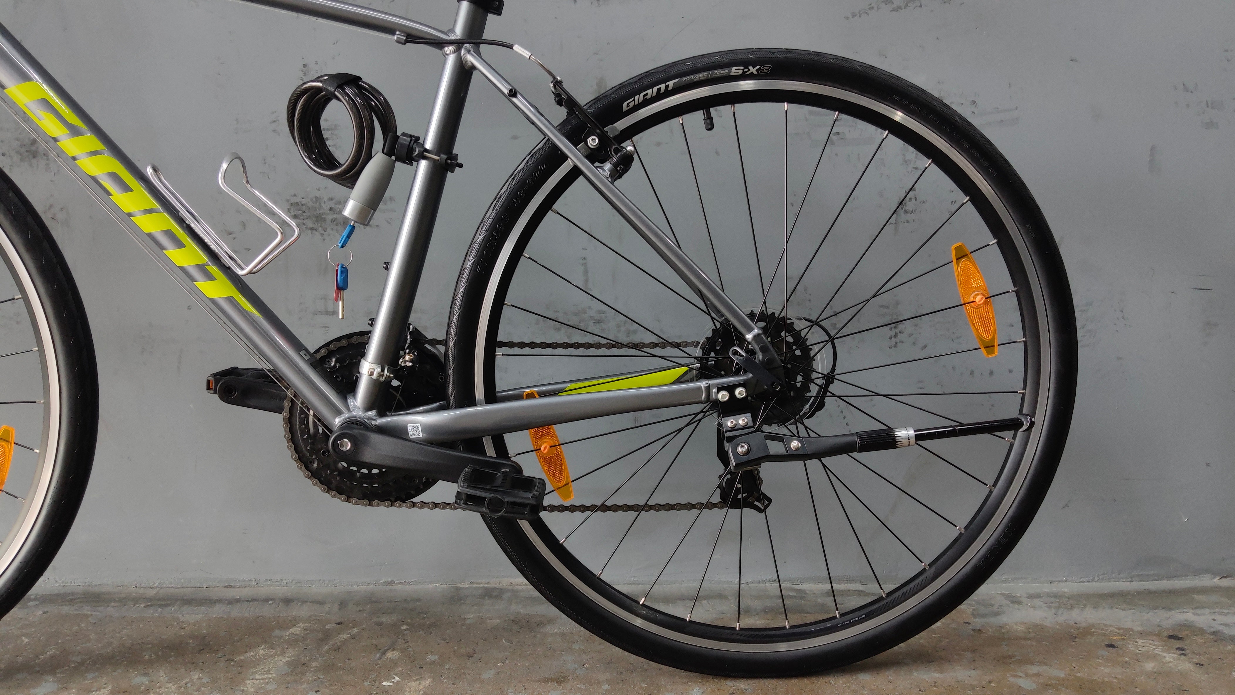 Giant Escape 3 Hybrid Bike