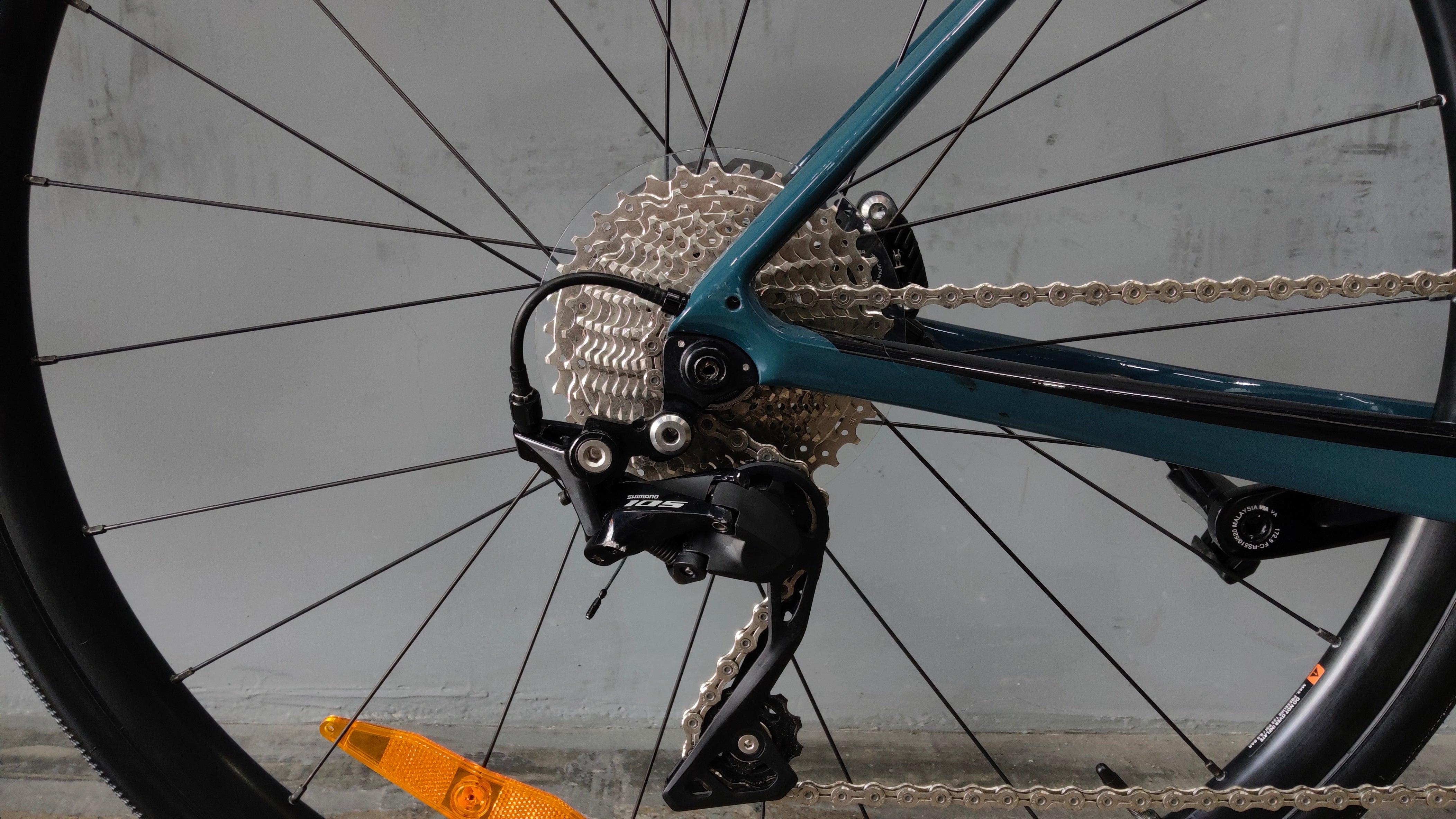Giant Defy advanced 2 Road Bike