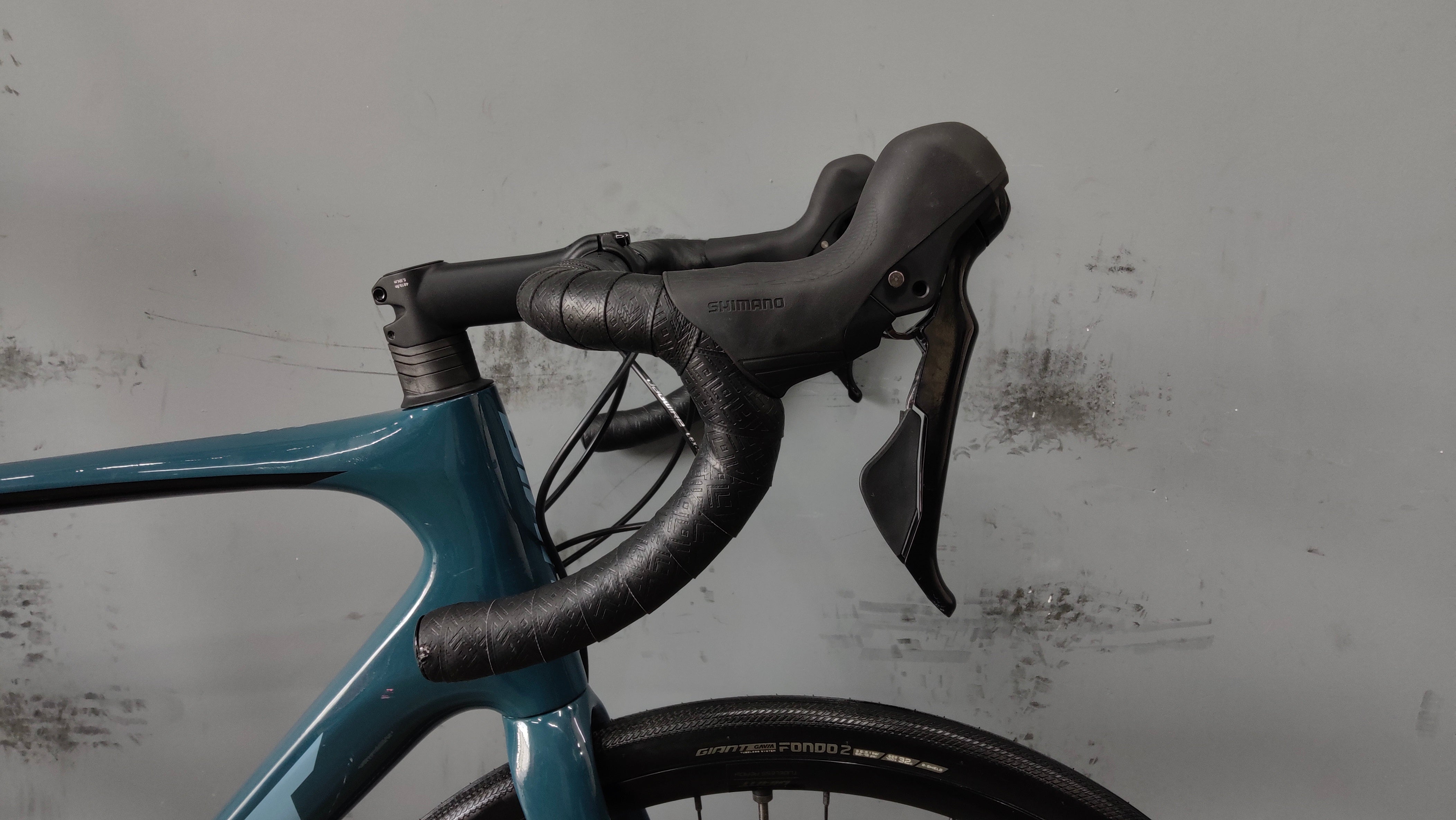 Giant Defy advanced 2 Road Bike