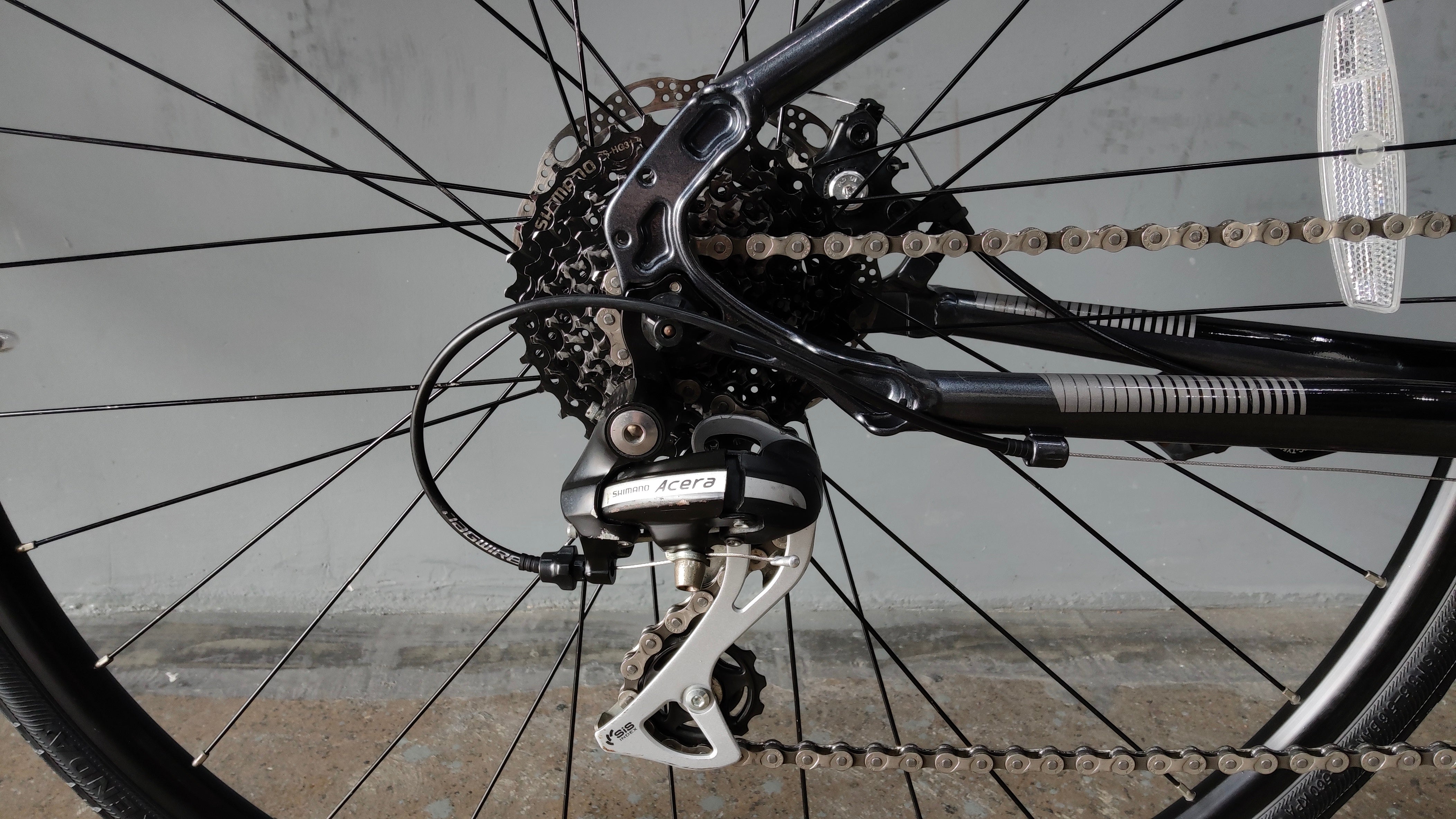 Fuji Absolute 1.9 Hybrid Bike
