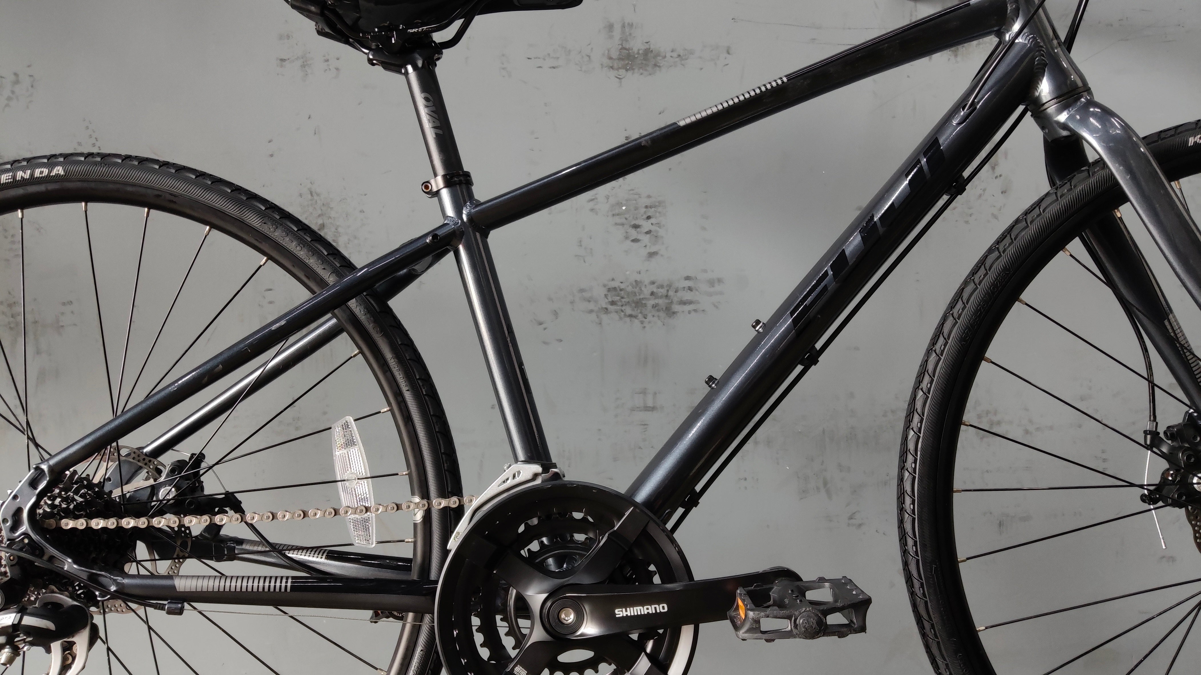 Fuji Absolute 1.9 Hybrid Bike