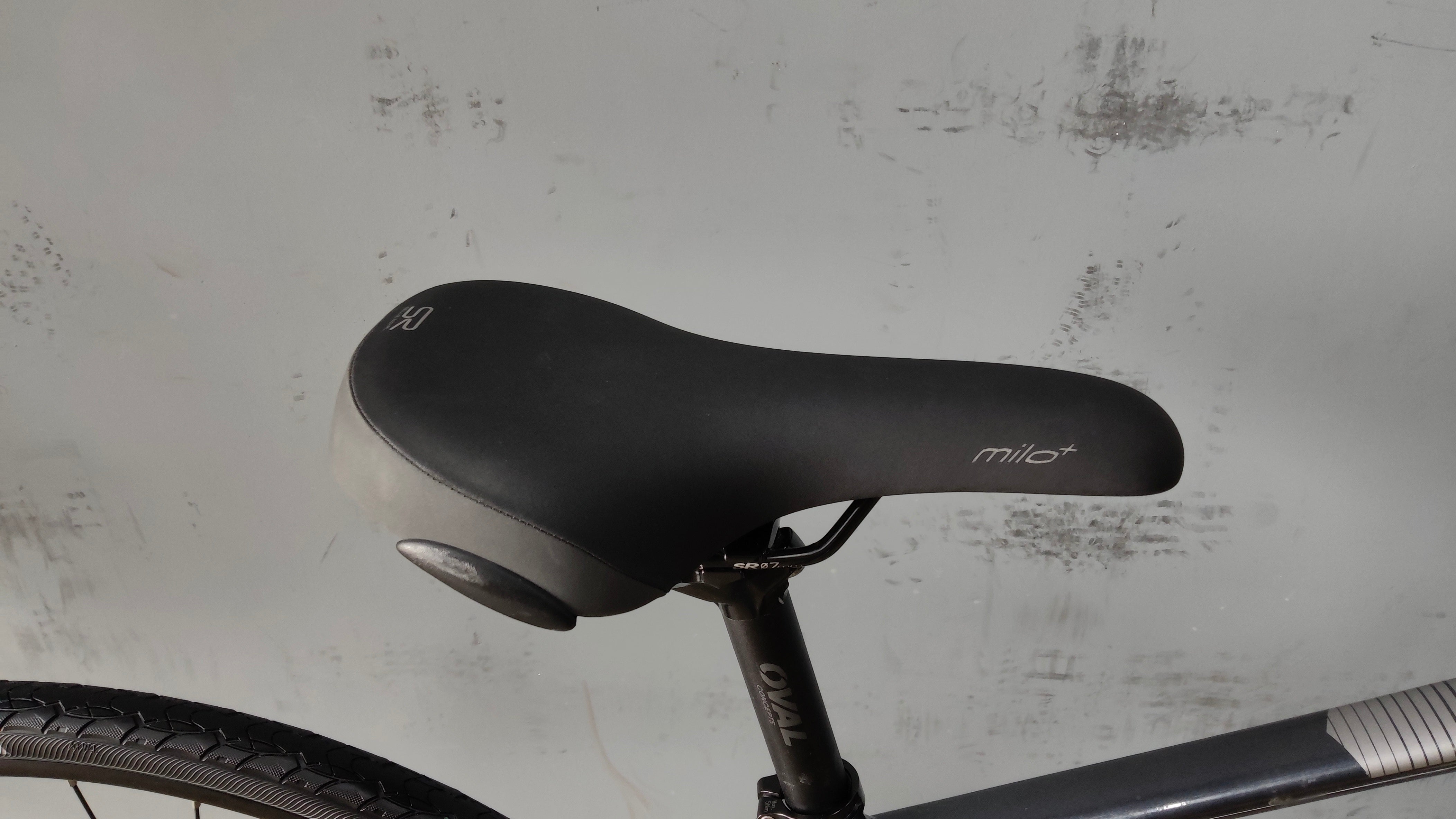 Fuji Absolute 1.9 Hybrid Bike