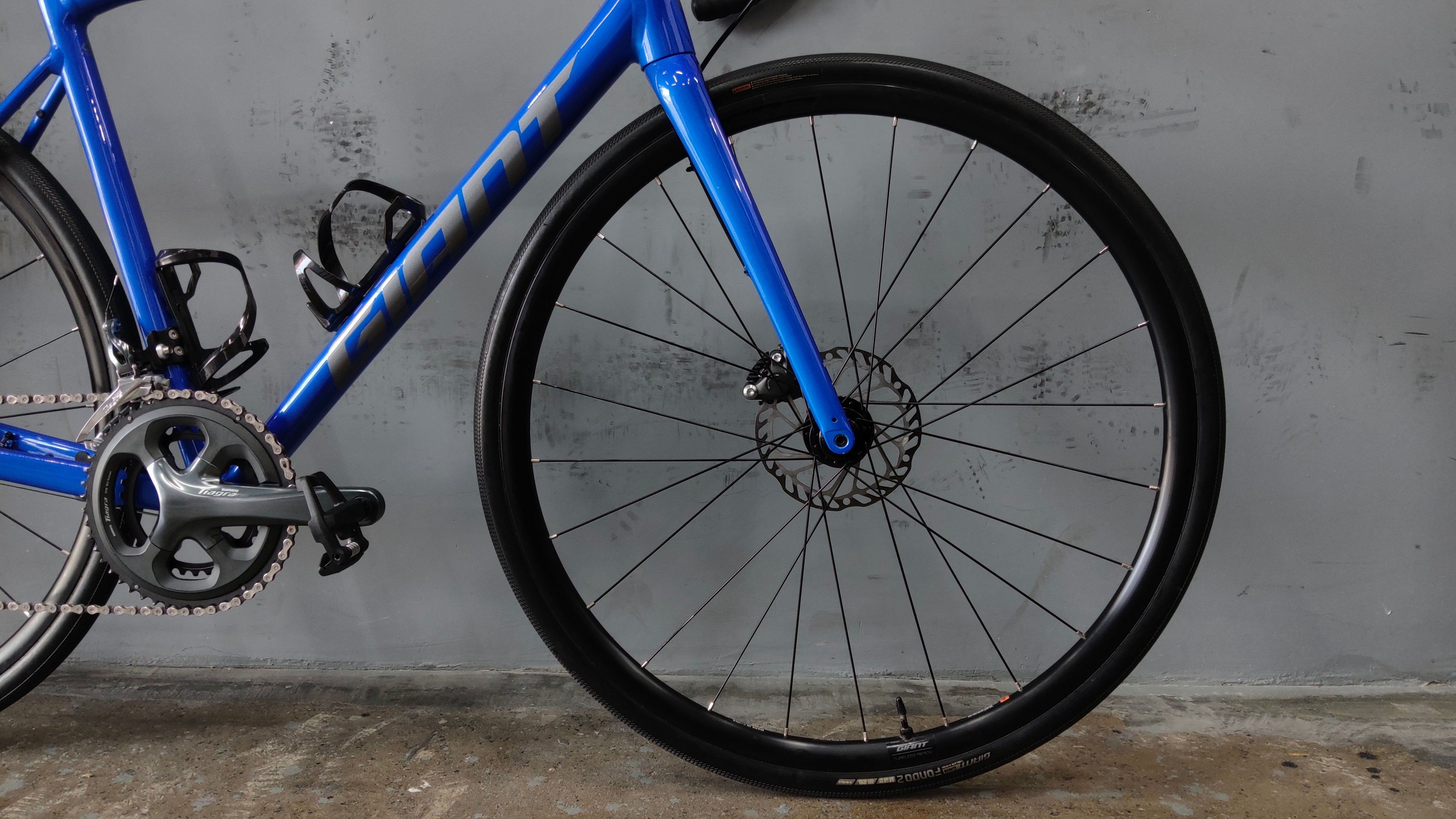 Giant Contend SL 2 Road bike