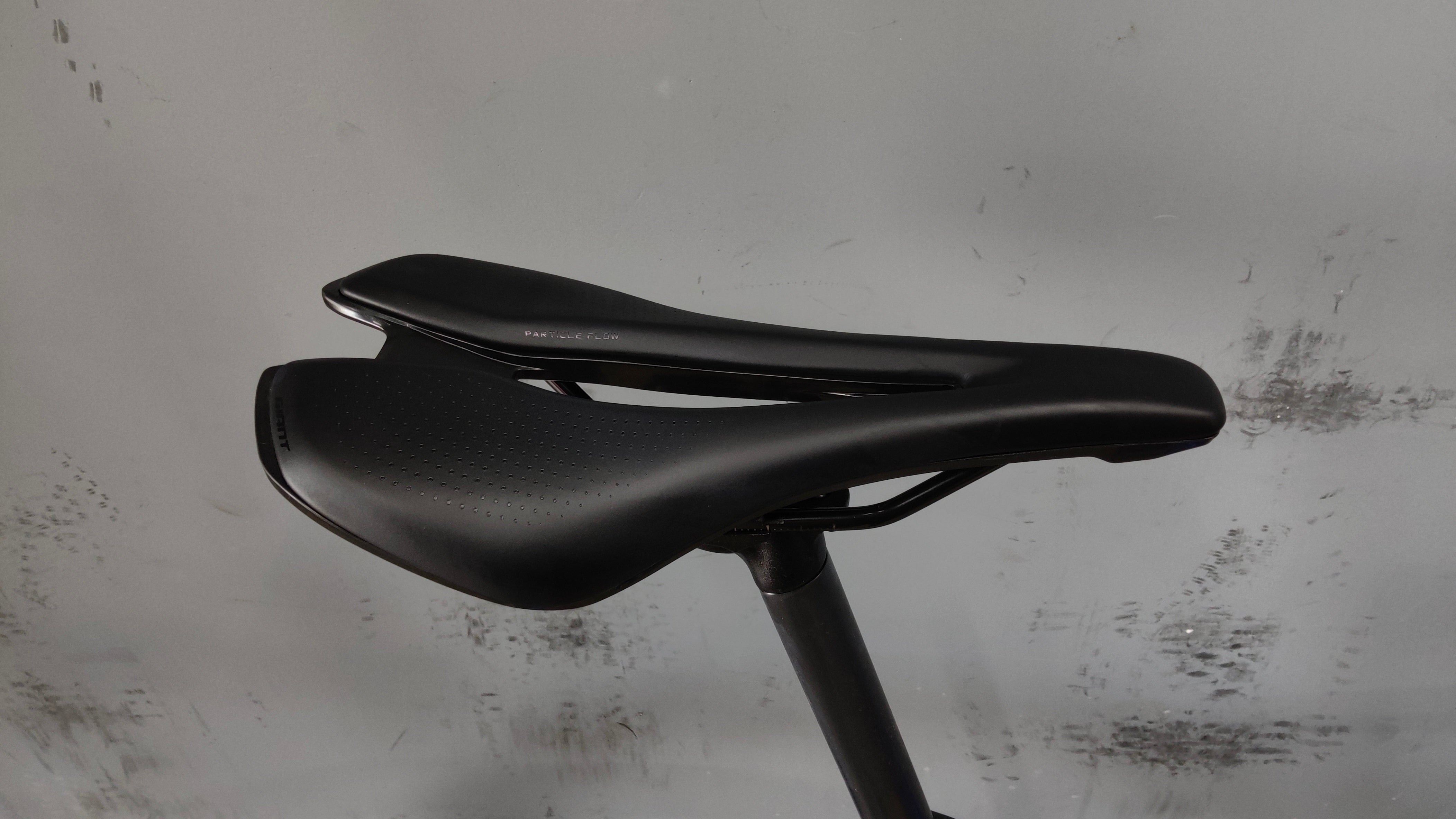 Giant Contend SL 2 Road bike