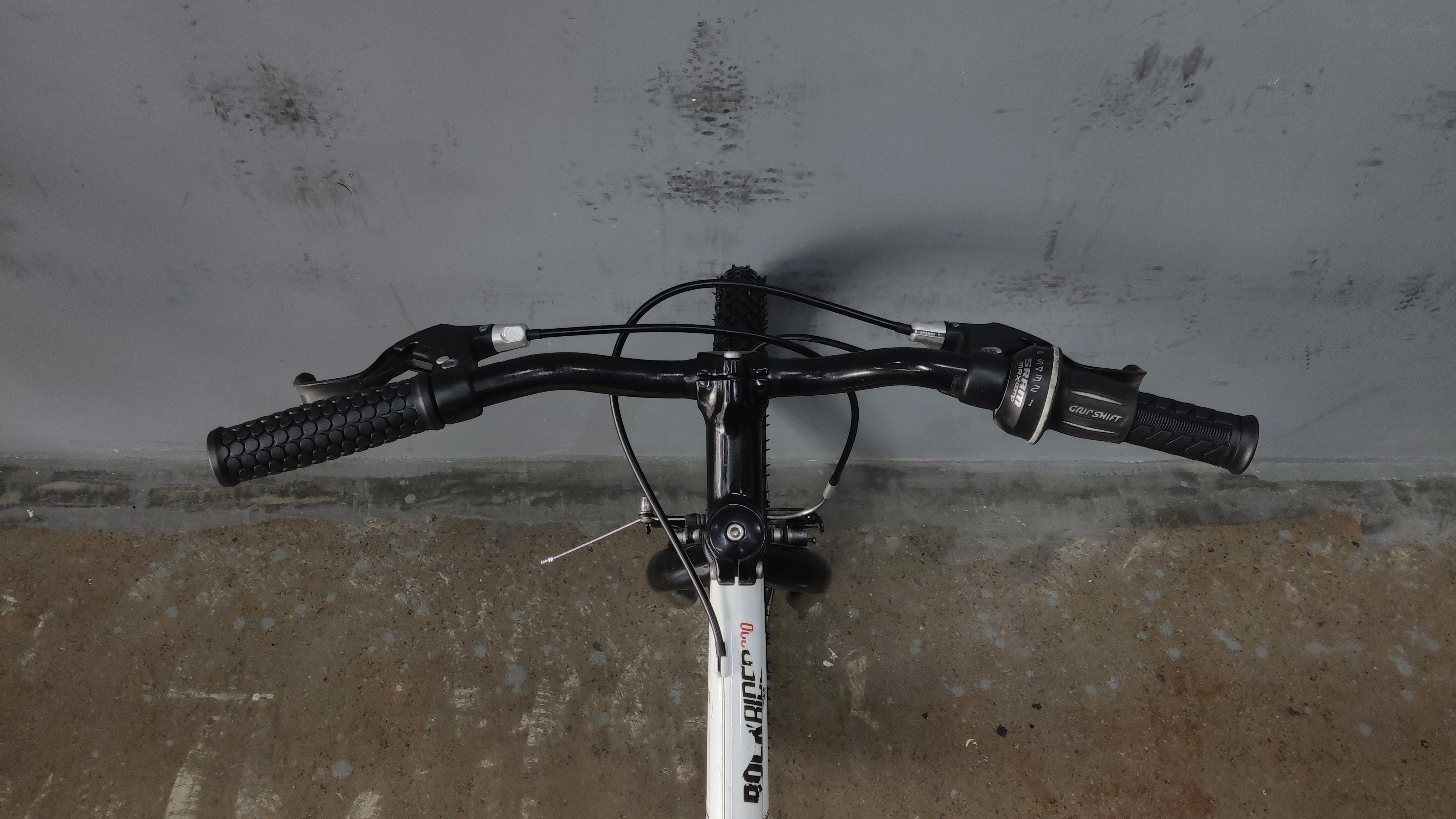 B'twin Rockrider 300 Kids Bike