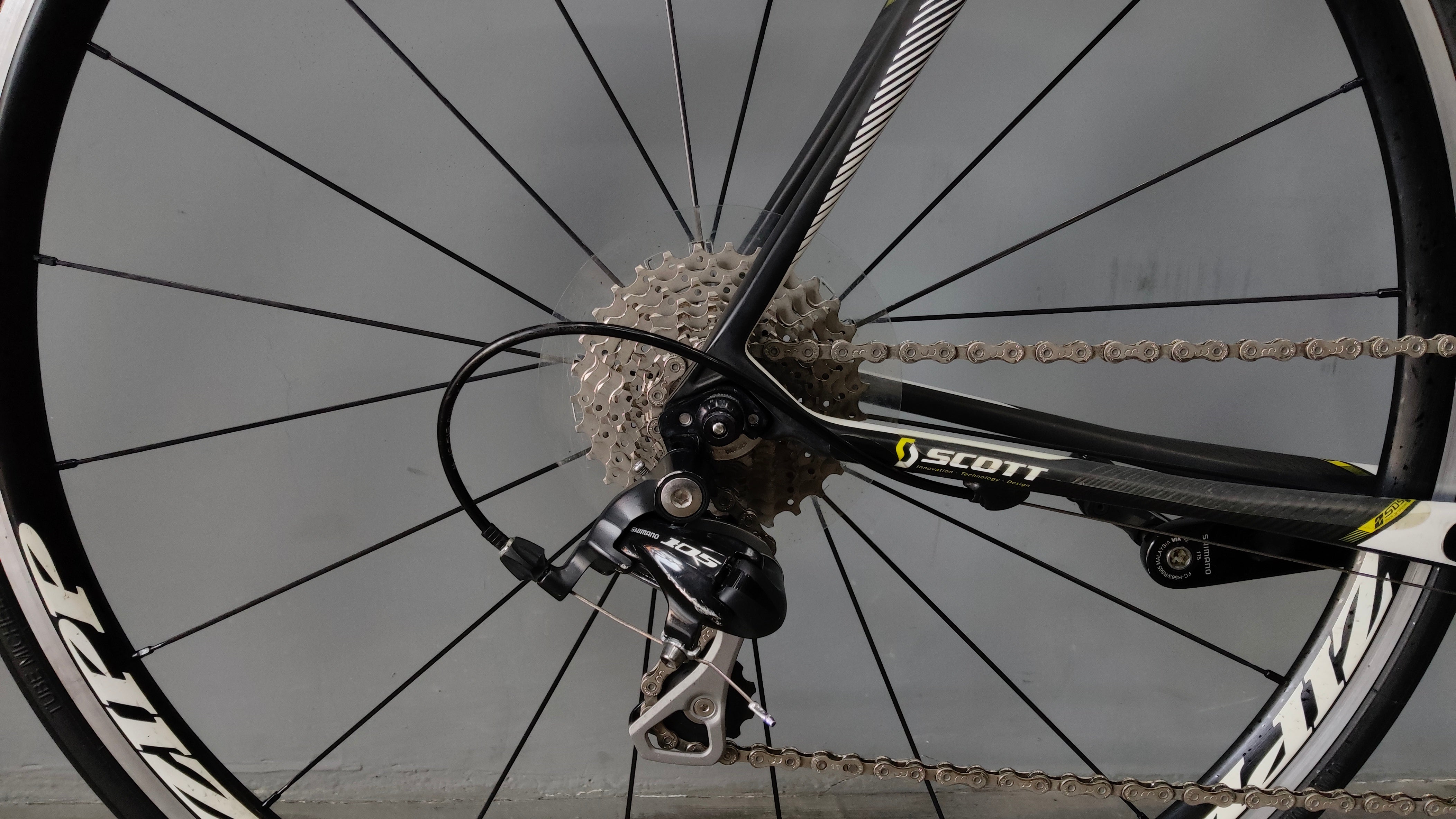 Scott CR1 Carbon Road Bike