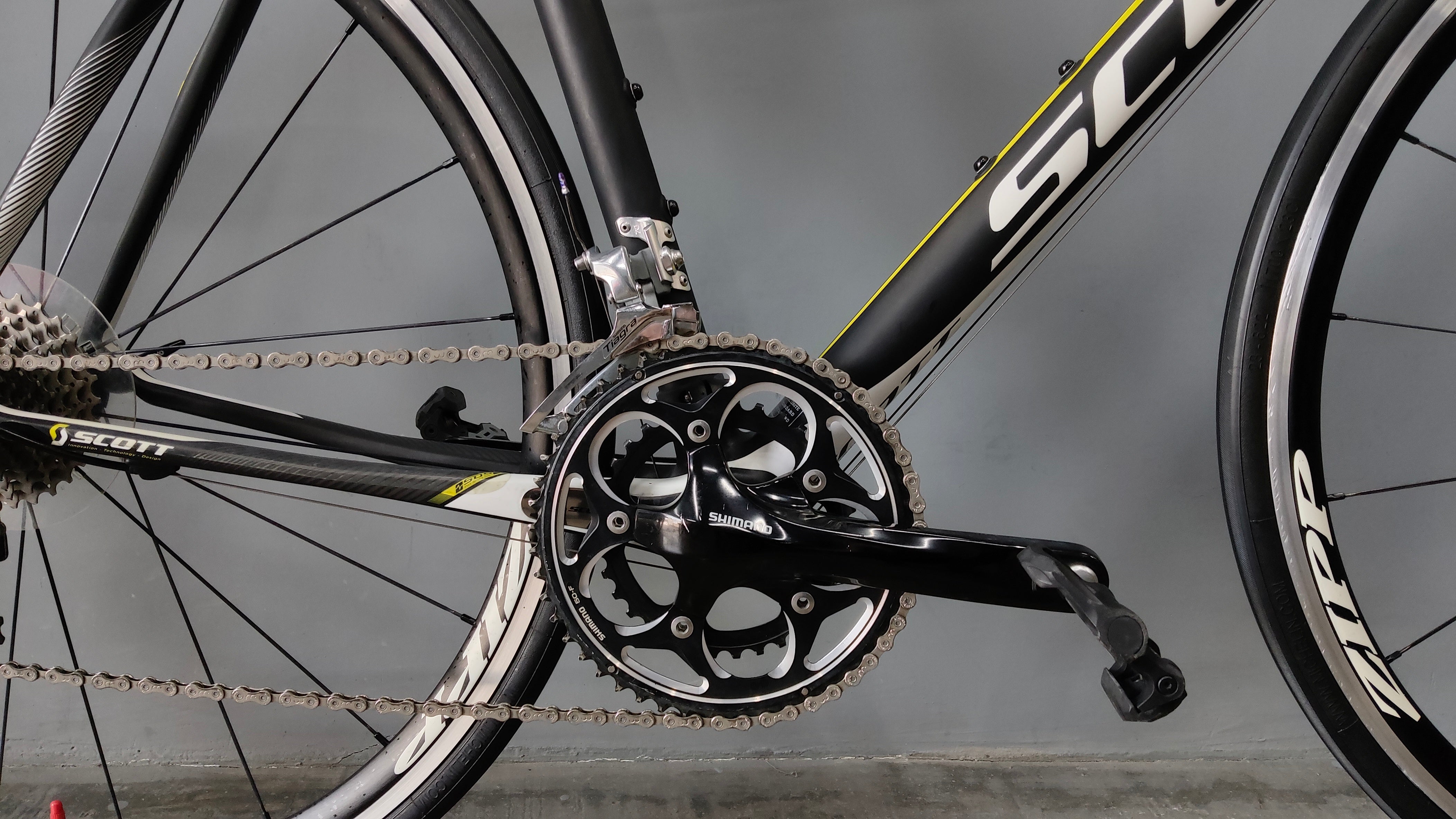 Scott CR1 Carbon Road Bike