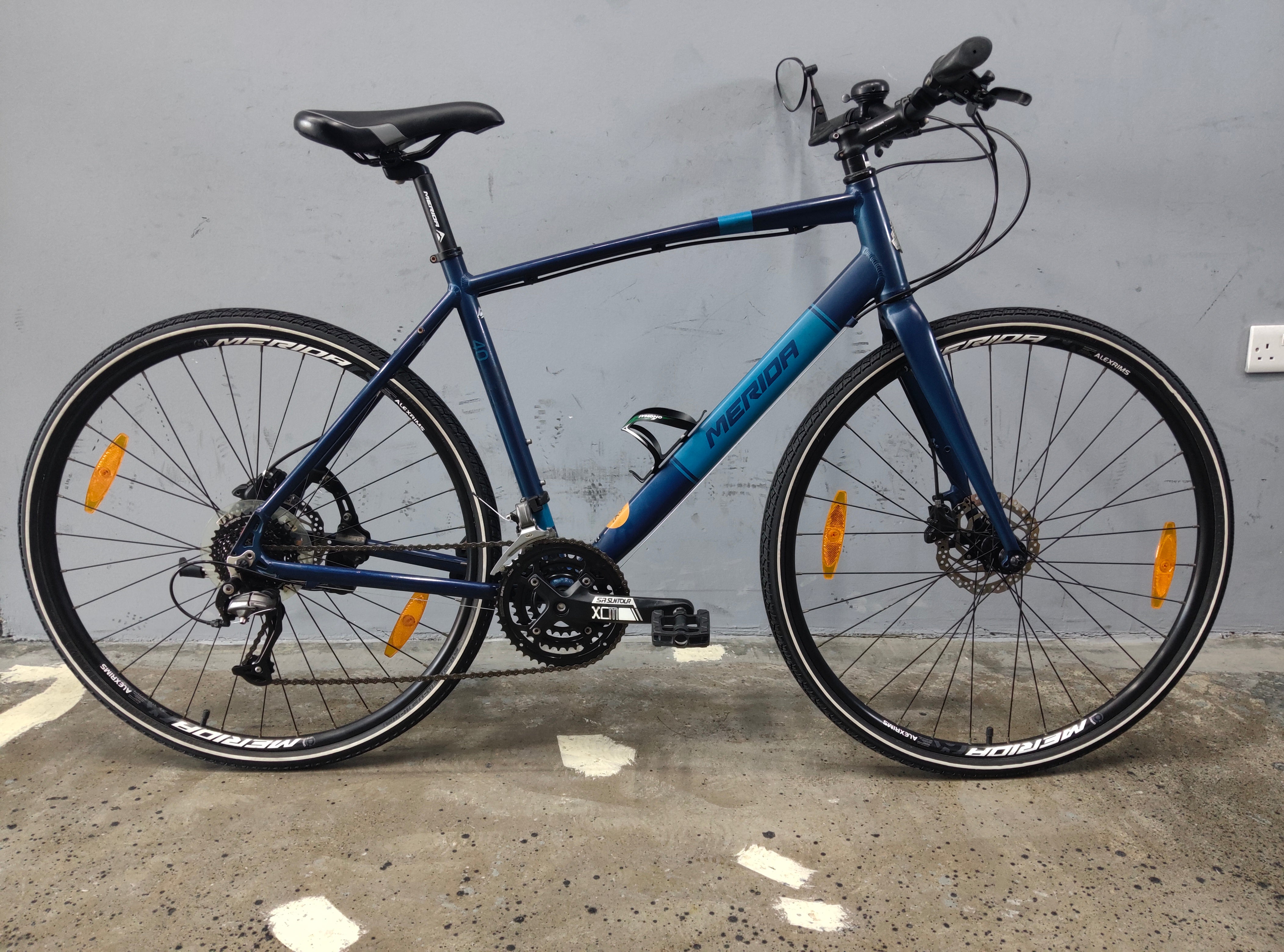 Merida Crossway Urban 40-D Hybrid Bike