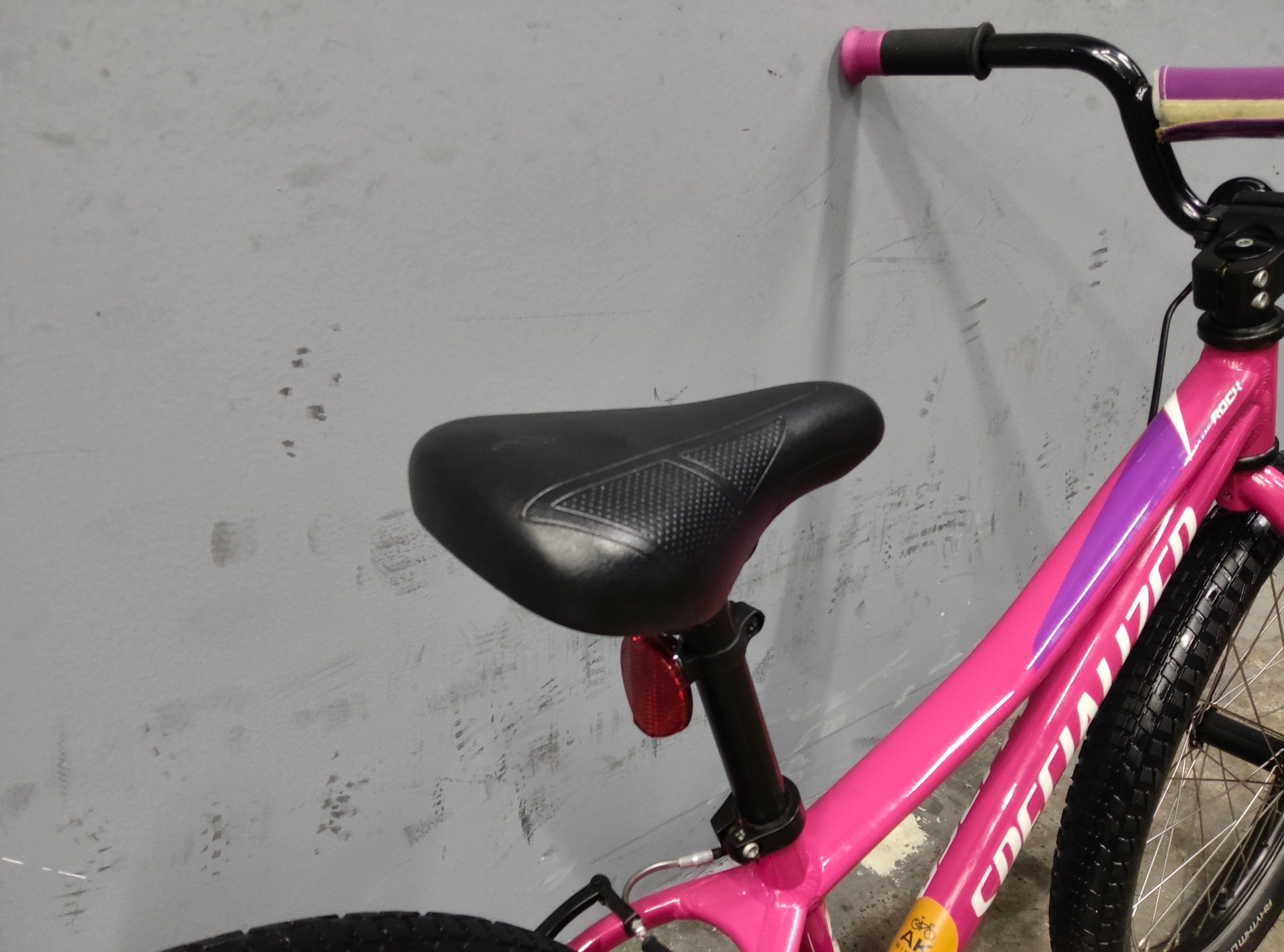 RENT Specialized Riprock Kids Bike