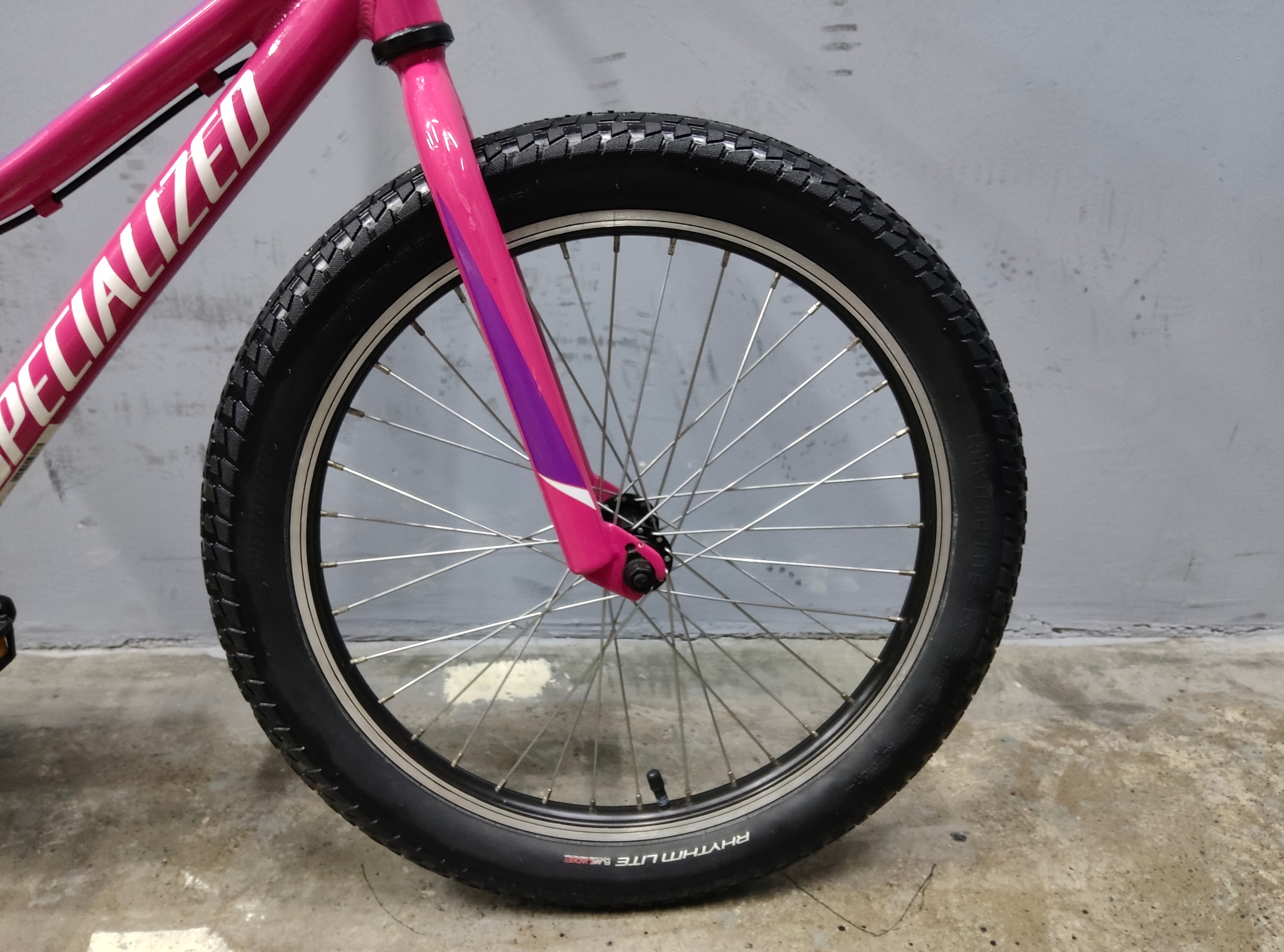 RENT Specialized Riprock Kids Bike