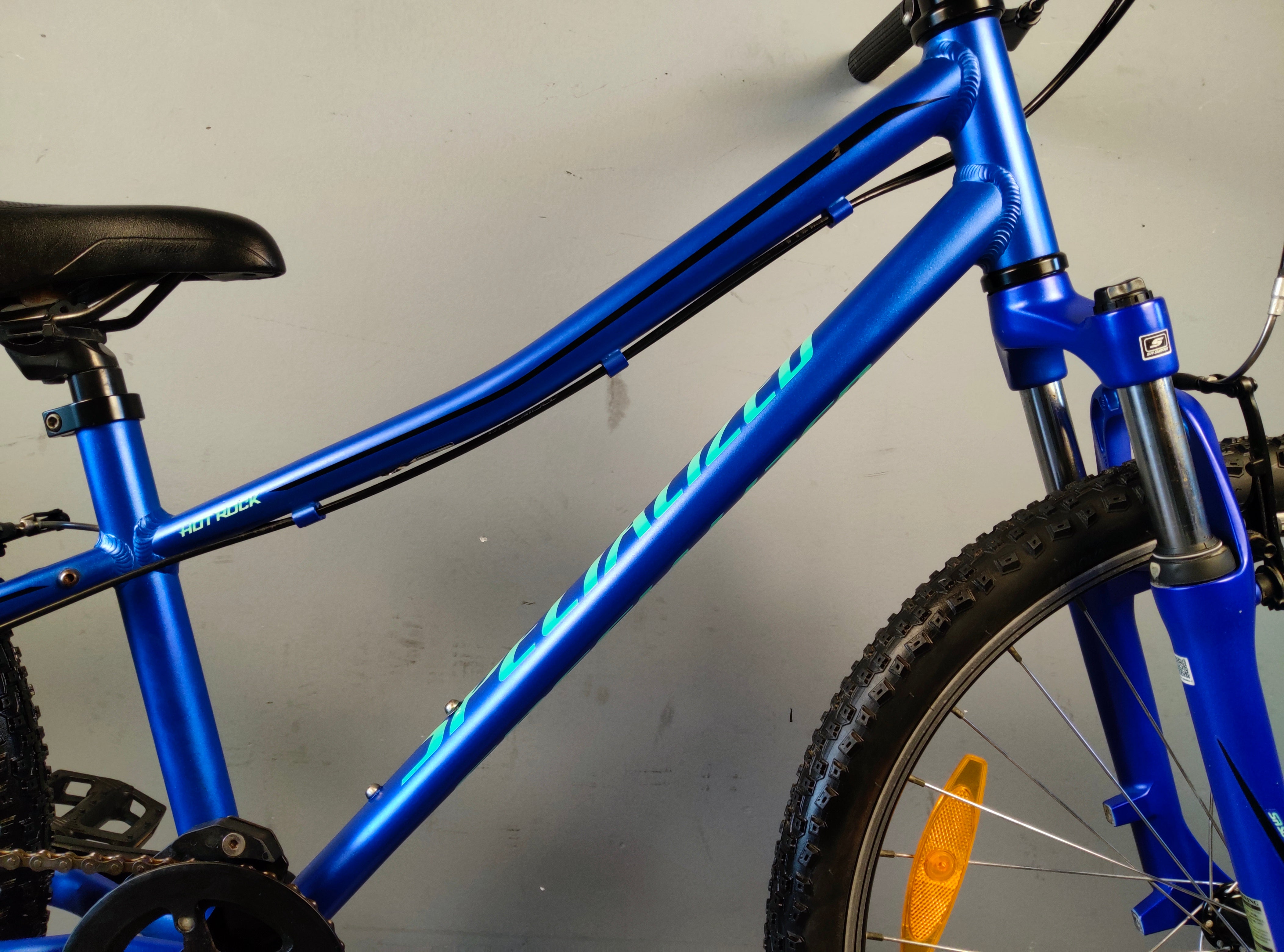 RENT Specialized Hotrock Kids Bike
