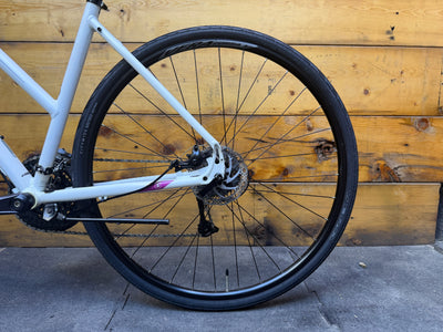 Breezer Discovery 1 ST Hybrid Bike