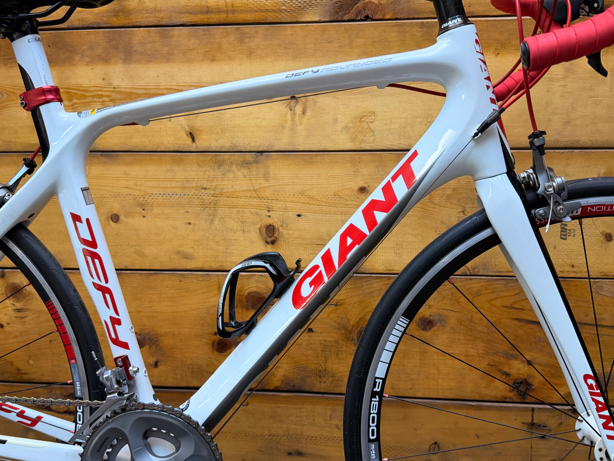 Giant Defy Advanced 1 Road Bike
