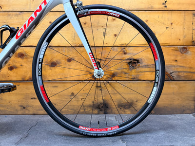 Giant Defy Advanced 1 Road Bike