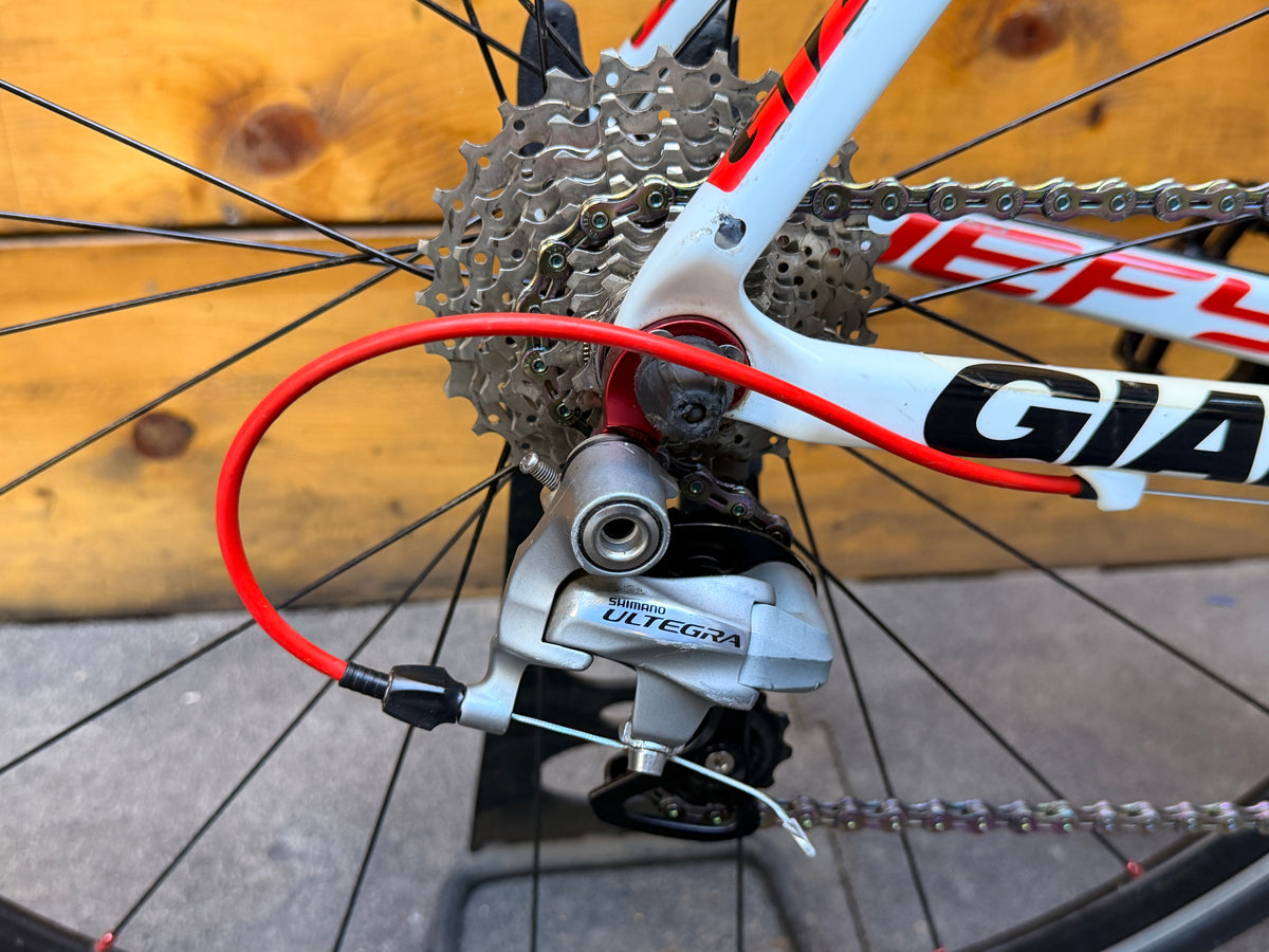 Giant Defy Advanced 1 Road Bike