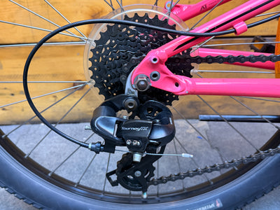 Specialized Hotrock 24 Kids Bike