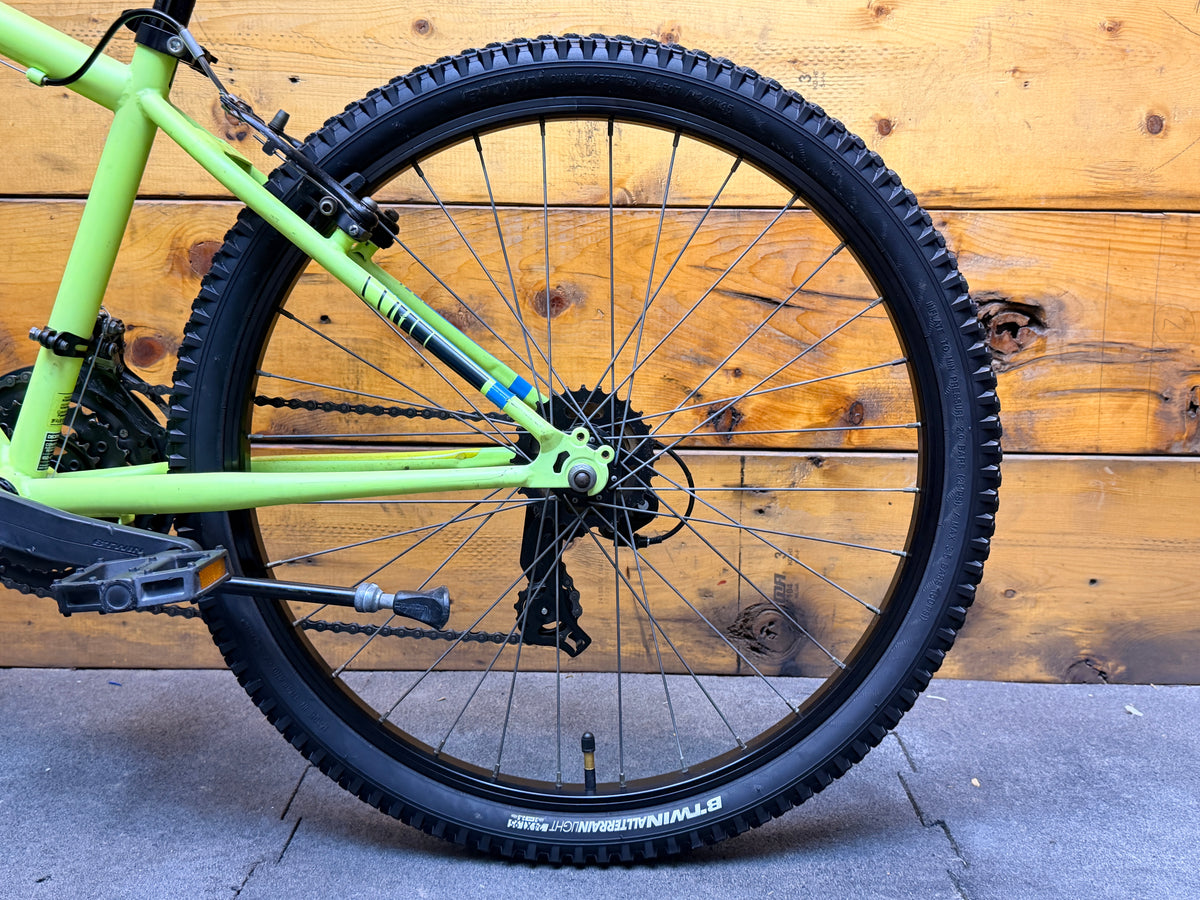 B'Twin Rockrider ST500 Sport Trail Kids Bike