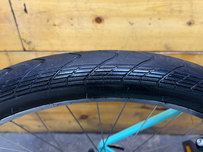 RENT Specialized Roll Elite City Bike